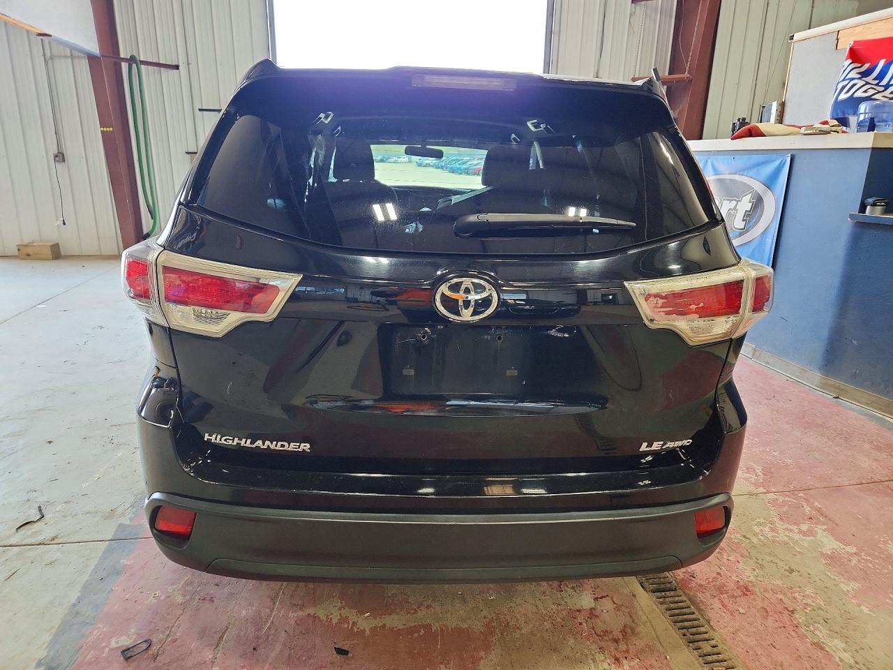 2015 Toyota Highlander Le Black vin: 5TDBKRFH5FS143018