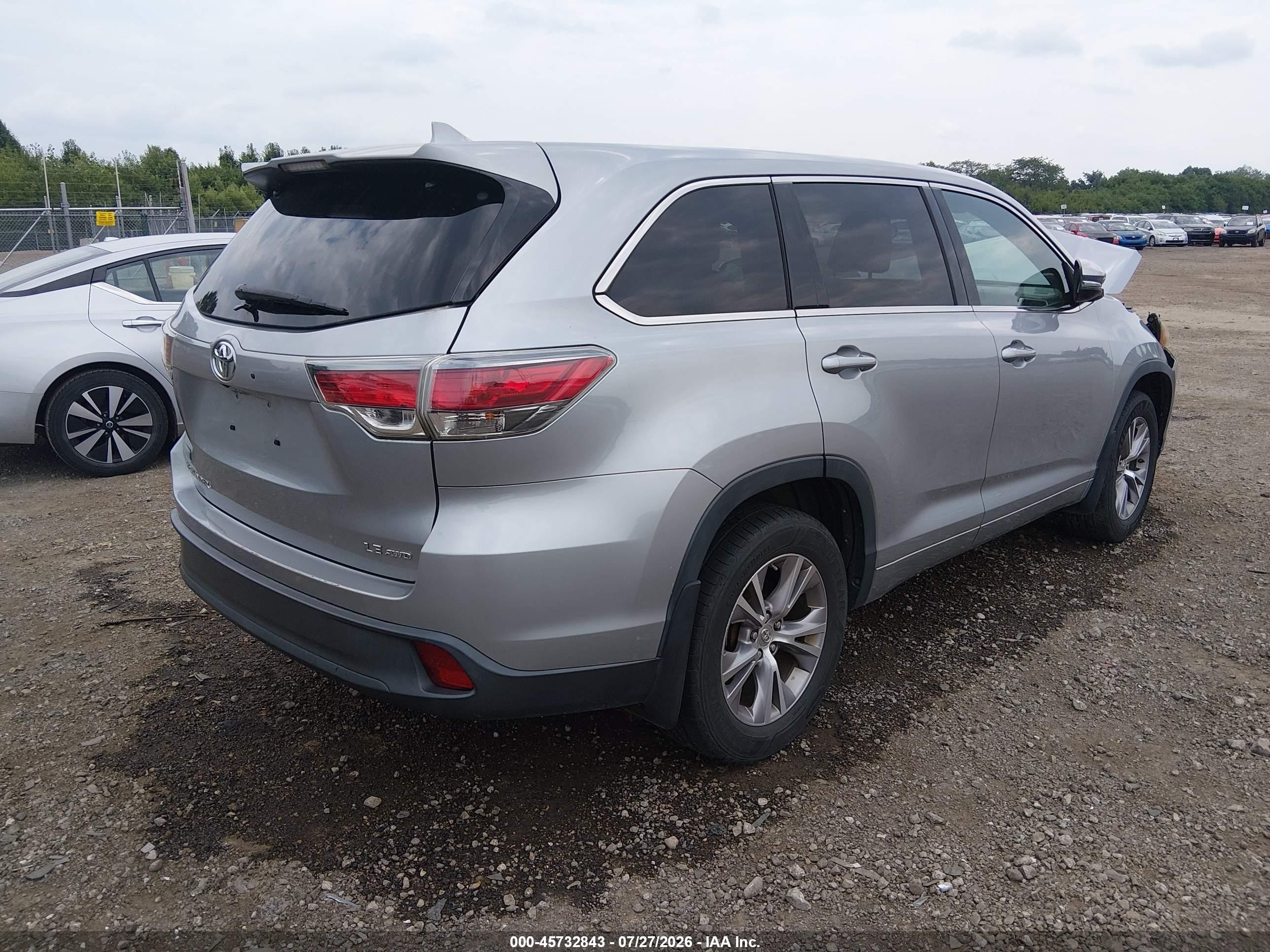 2015 Toyota Highlander Le Plus V6 Silver vin: 5TDBKRFH5FS161714