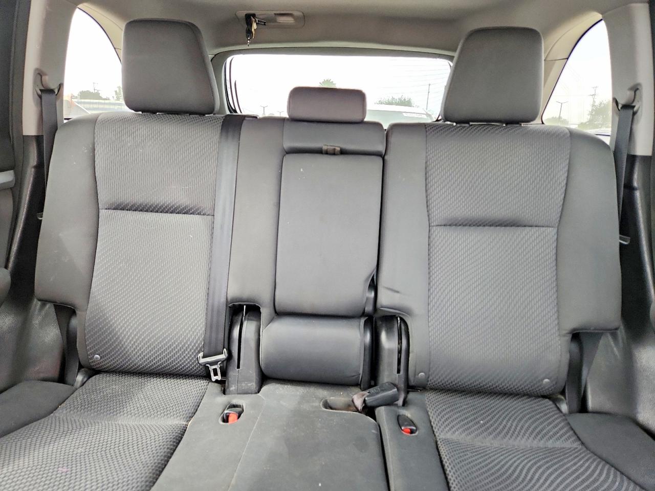 2015 Toyota Highlander Le Burgundy vin: 5TDBKRFH5FS184927