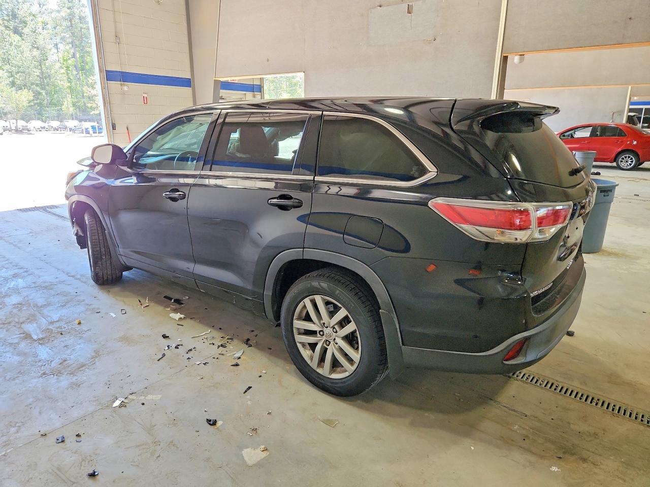 2015 Toyota Highlander Le Black vin: 5TDBKRFH5FS214735