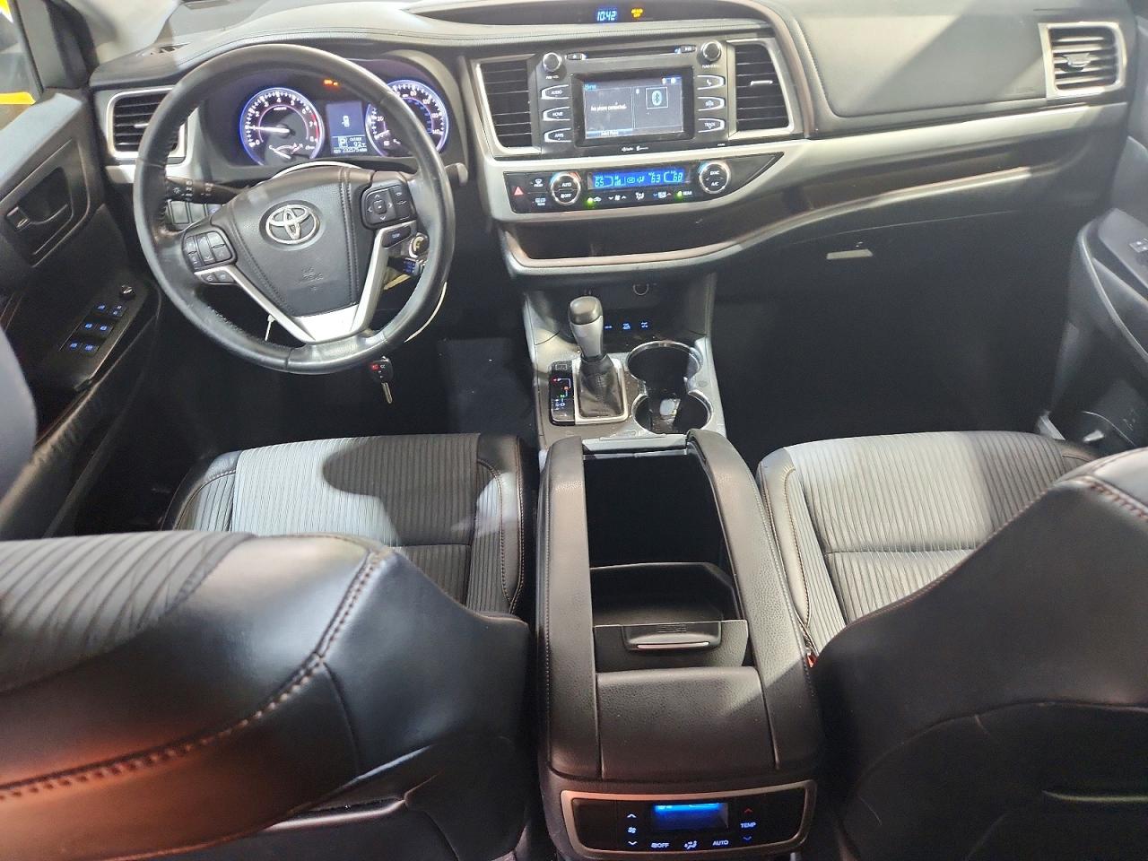 2014 Toyota Highlander Le Plus Gray vin: 5TDBKRFH6ES049437