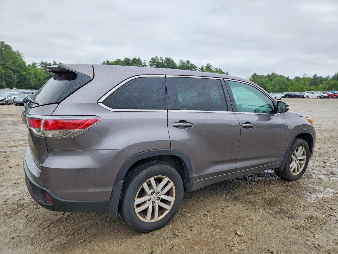 2015 Toyota Highlander Le Серый vin: 5TDBKRFH6FS175346