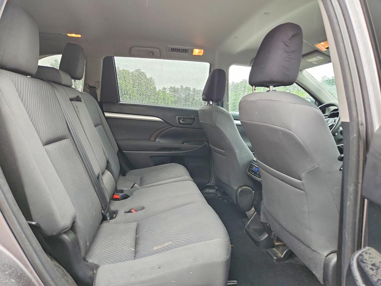 2015 Toyota Highlander Le Серый vin: 5TDBKRFH6FS175346