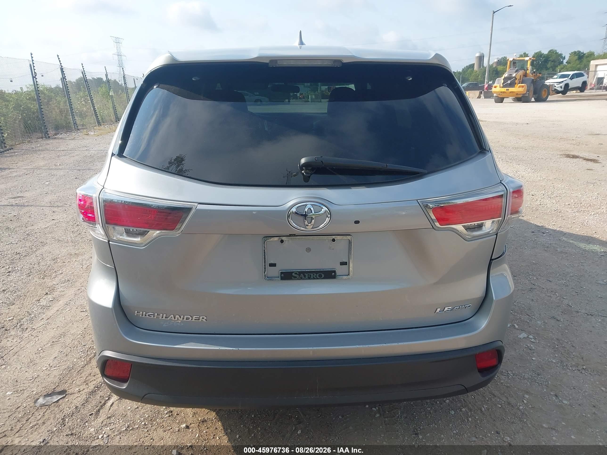 2015 Toyota Highlander Le Plus V6 Silver vin: 5TDBKRFH6FS184273