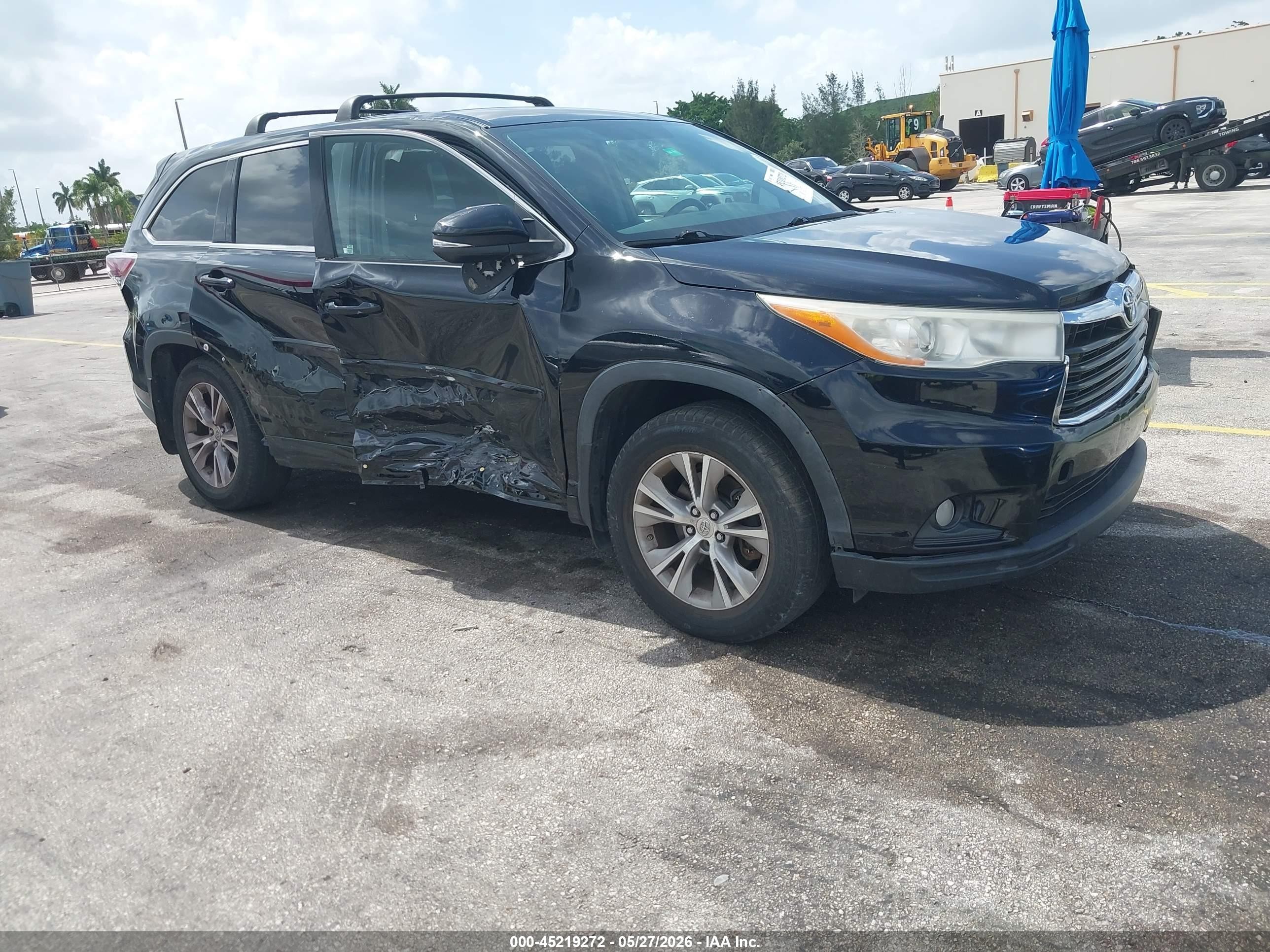 2014 Toyota Highlander Le Plus V6 Black vin: 5TDBKRFH7ES010307