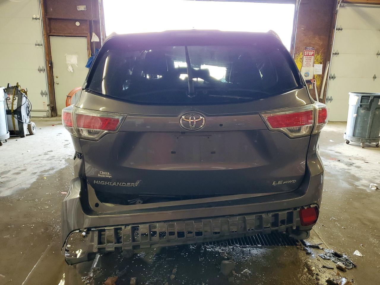 2014 Toyota Highlander Le Plus Gray vin: 5TDBKRFH7ES038902