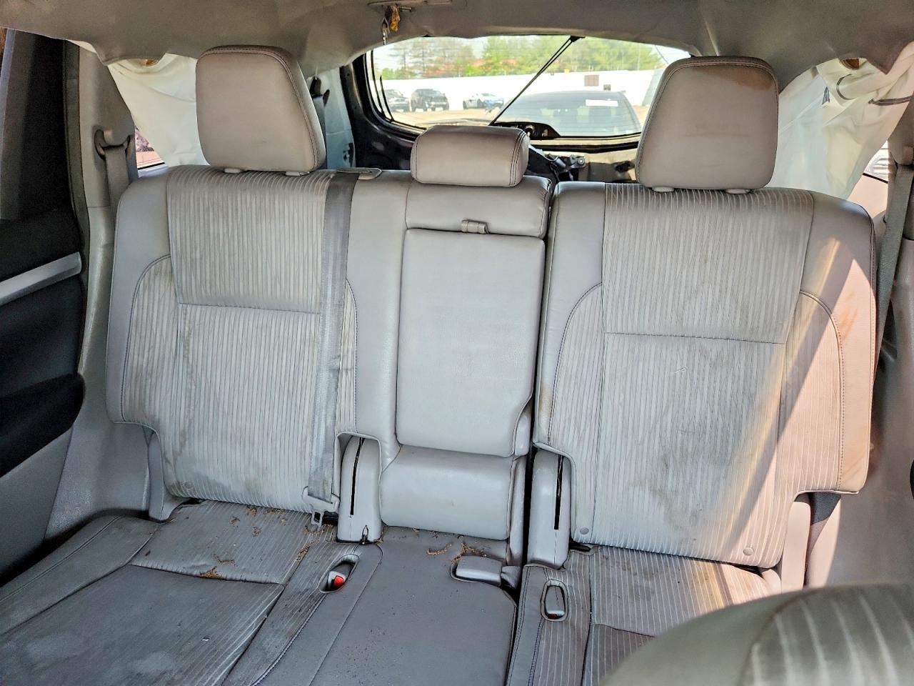 2014 Toyota Highlander Le Plus Gray vin: 5TDBKRFH7ES048023