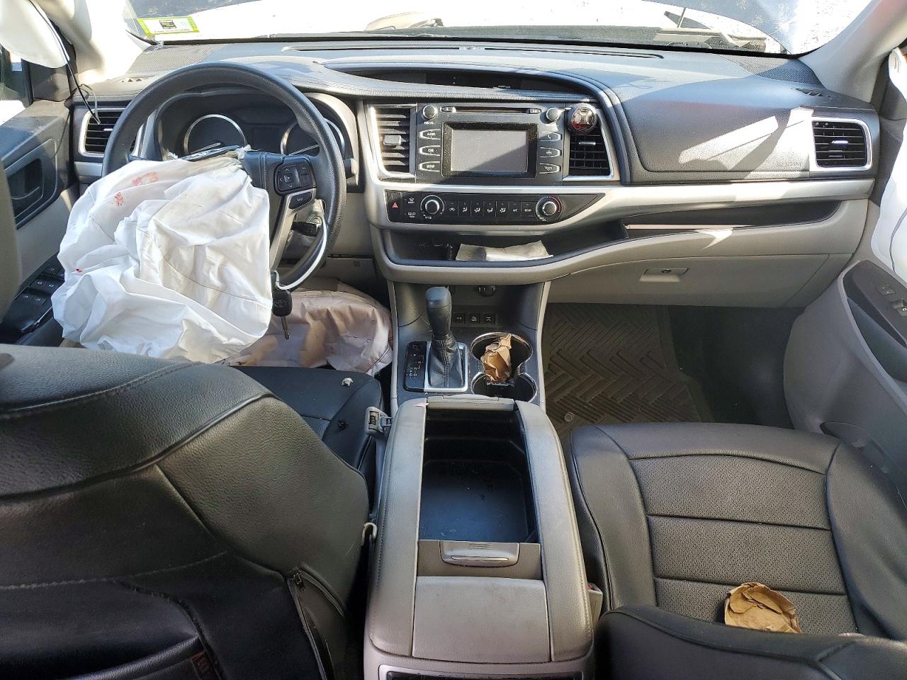 2014 Toyota Highlander Le Black vin: 5TDBKRFH7ES065422