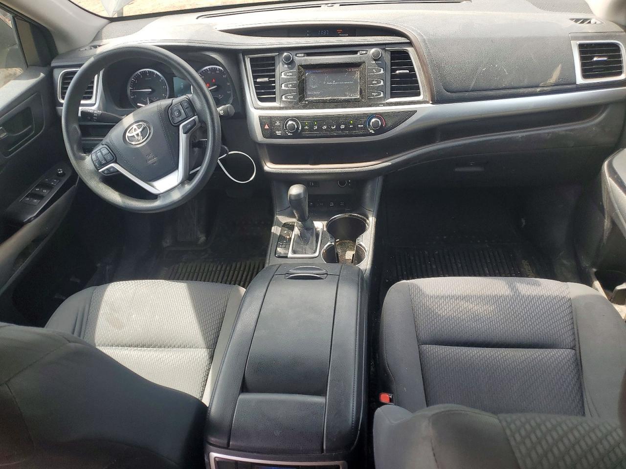 2015 Toyota Highlander Le Black vin: 5TDBKRFH7FS219256