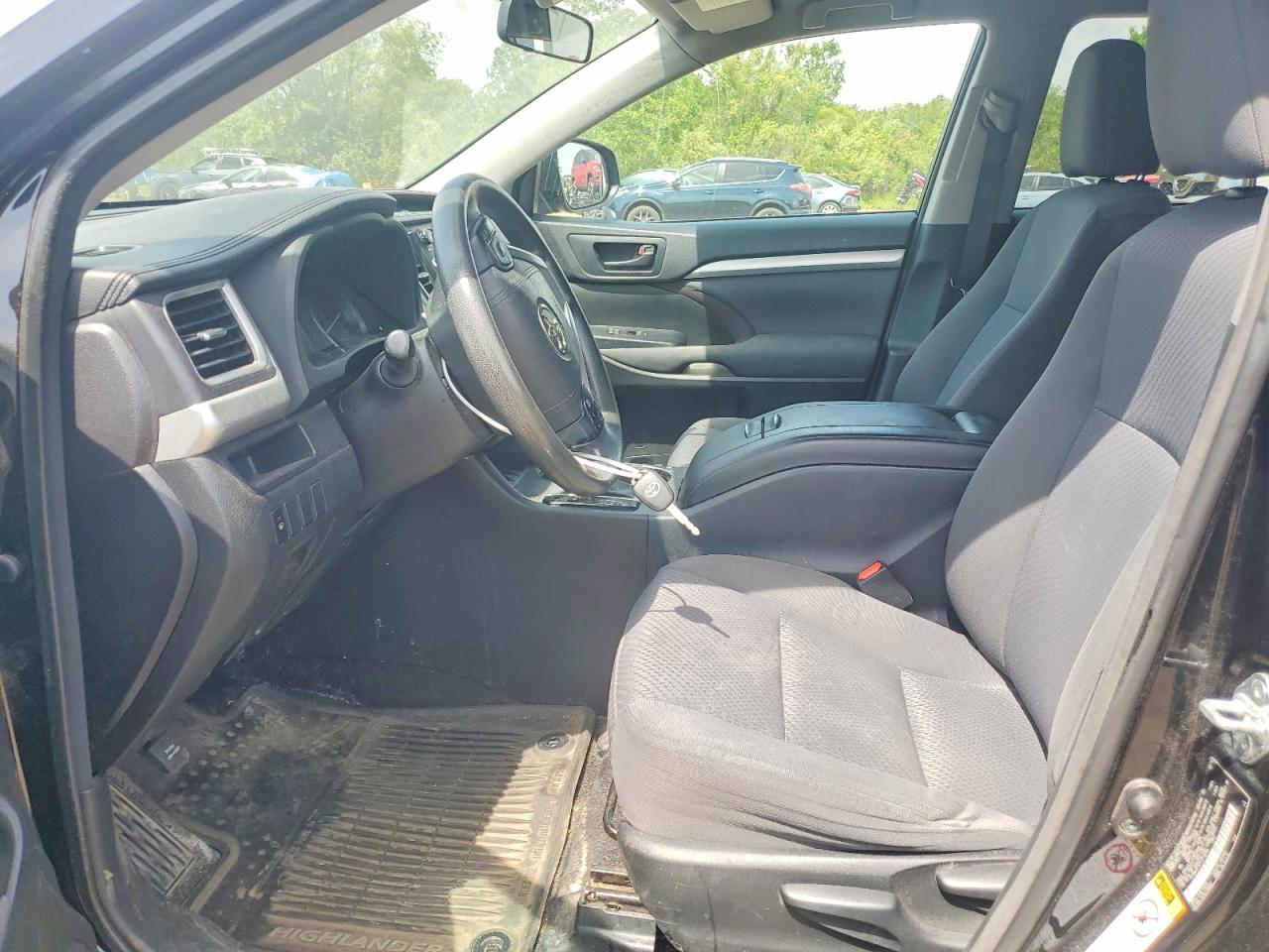 2015 Toyota Highlander Le Black vin: 5TDBKRFH7FS219256