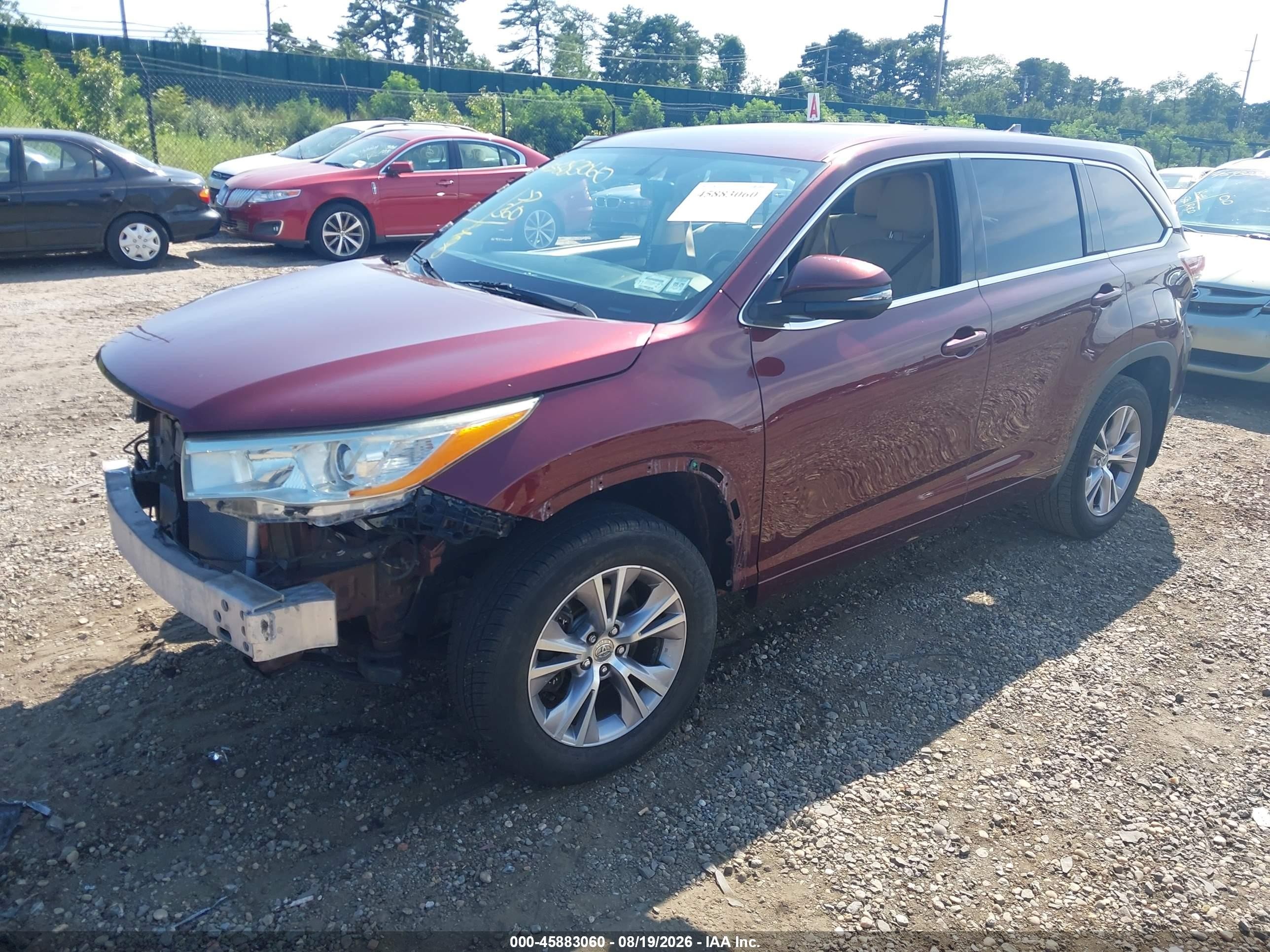 2015 Toyota Highlander Le Plus V6 Red vin: 5TDBKRFH8FS088323