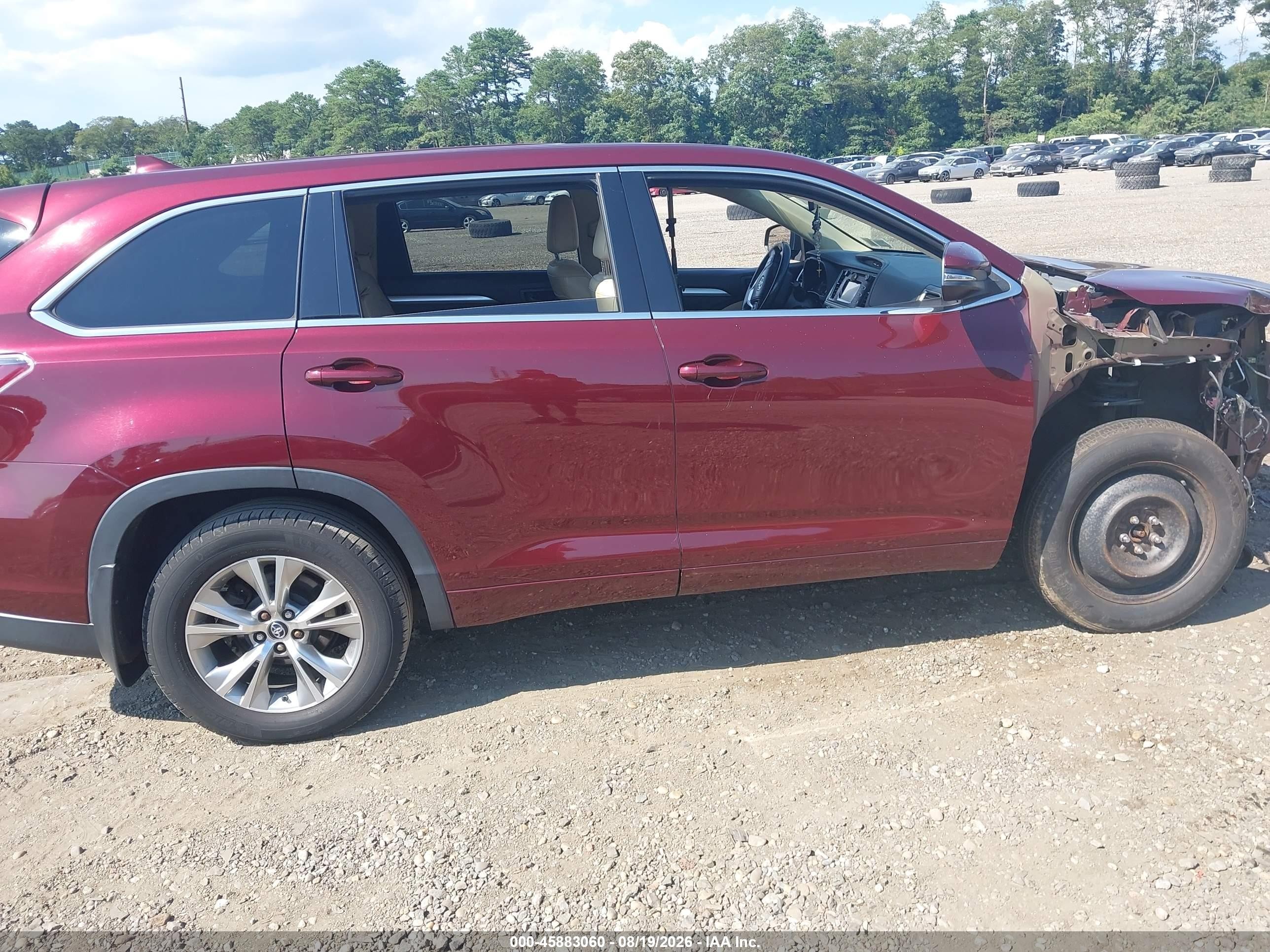 2015 Toyota Highlander Le Plus V6 Red vin: 5TDBKRFH8FS088323