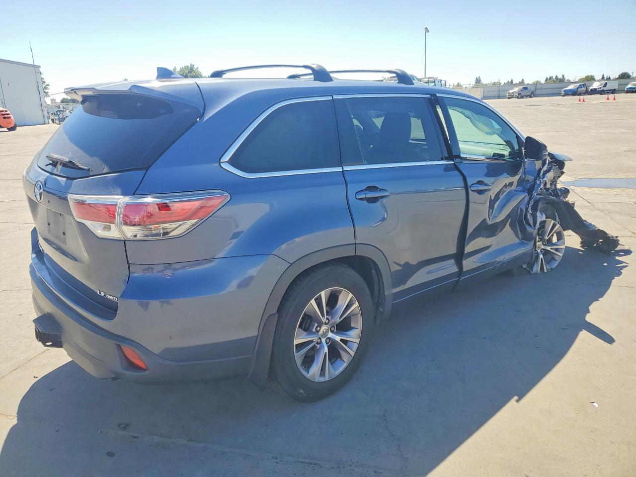 2015 Toyota Highlander Le Plus Gray vin: 5TDBKRFH8FS174974