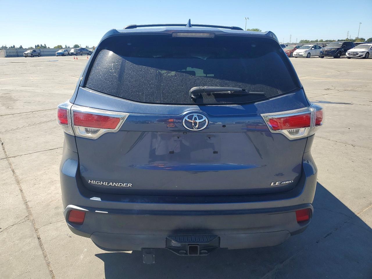 2015 Toyota Highlander Le Plus Gray vin: 5TDBKRFH8FS174974