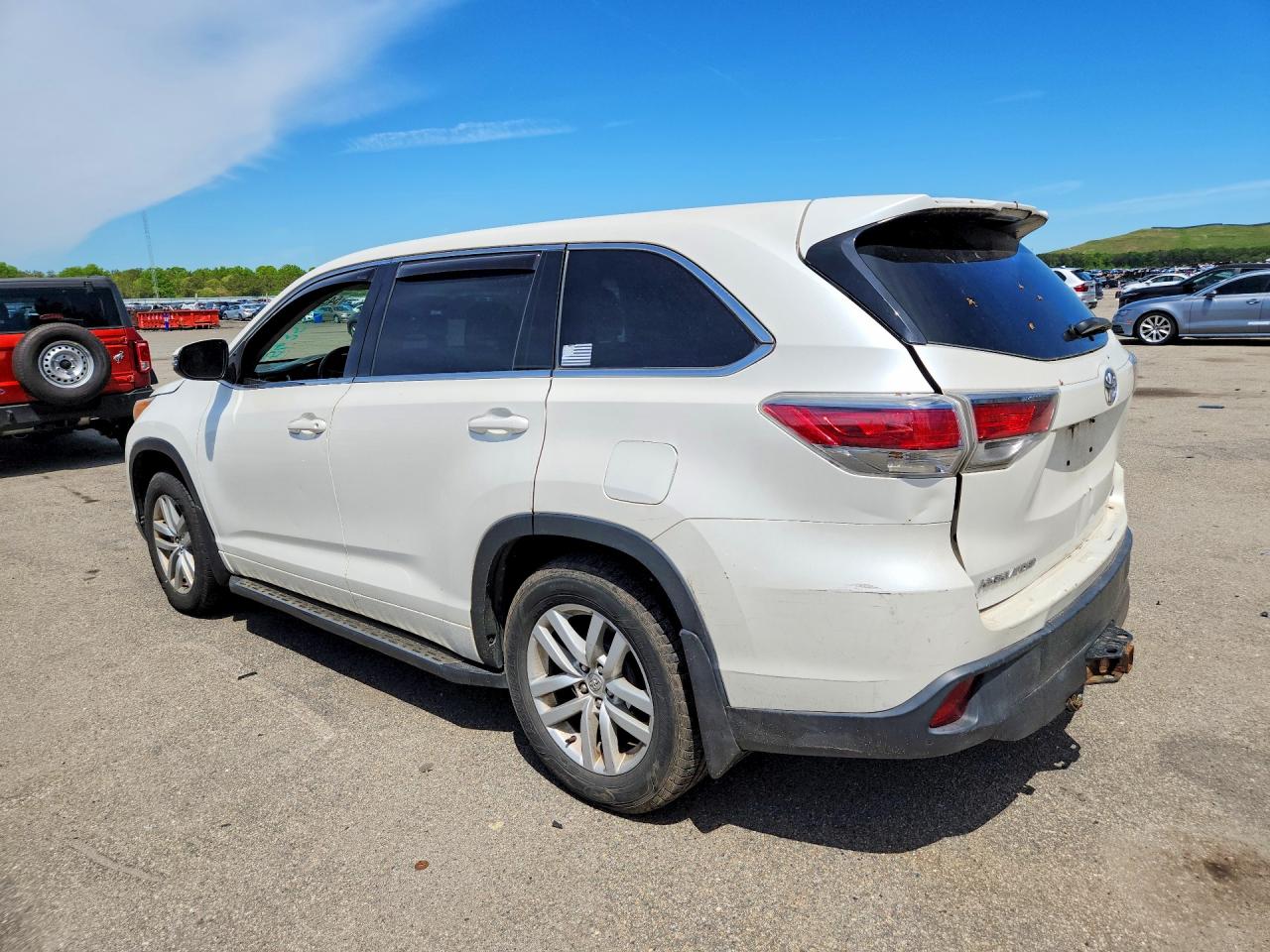2014 Toyota Highlander Le Белый vin: 5TDBKRFH9ES016318