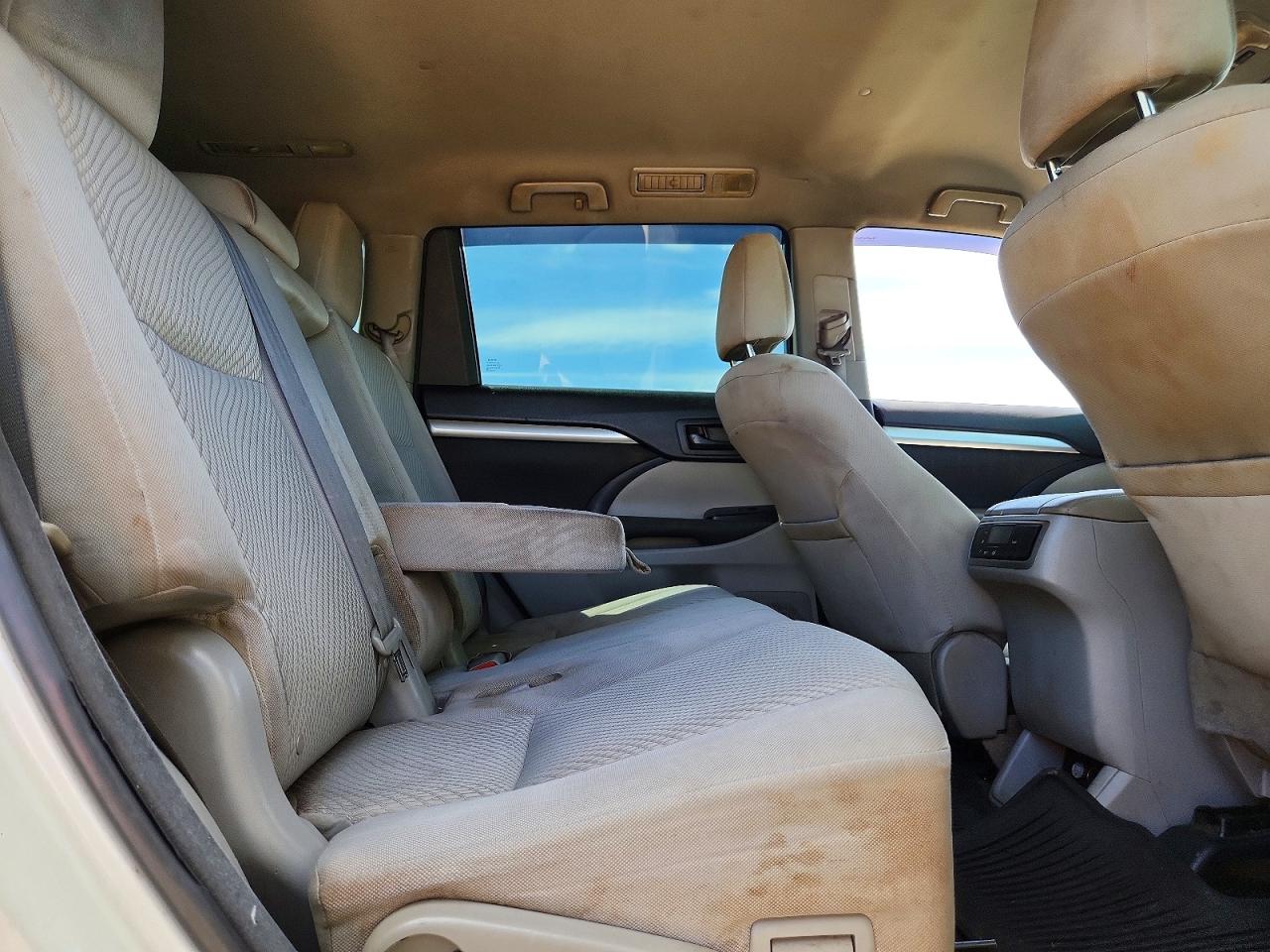 2014 Toyota Highlander Le Белый vin: 5TDBKRFH9ES016318