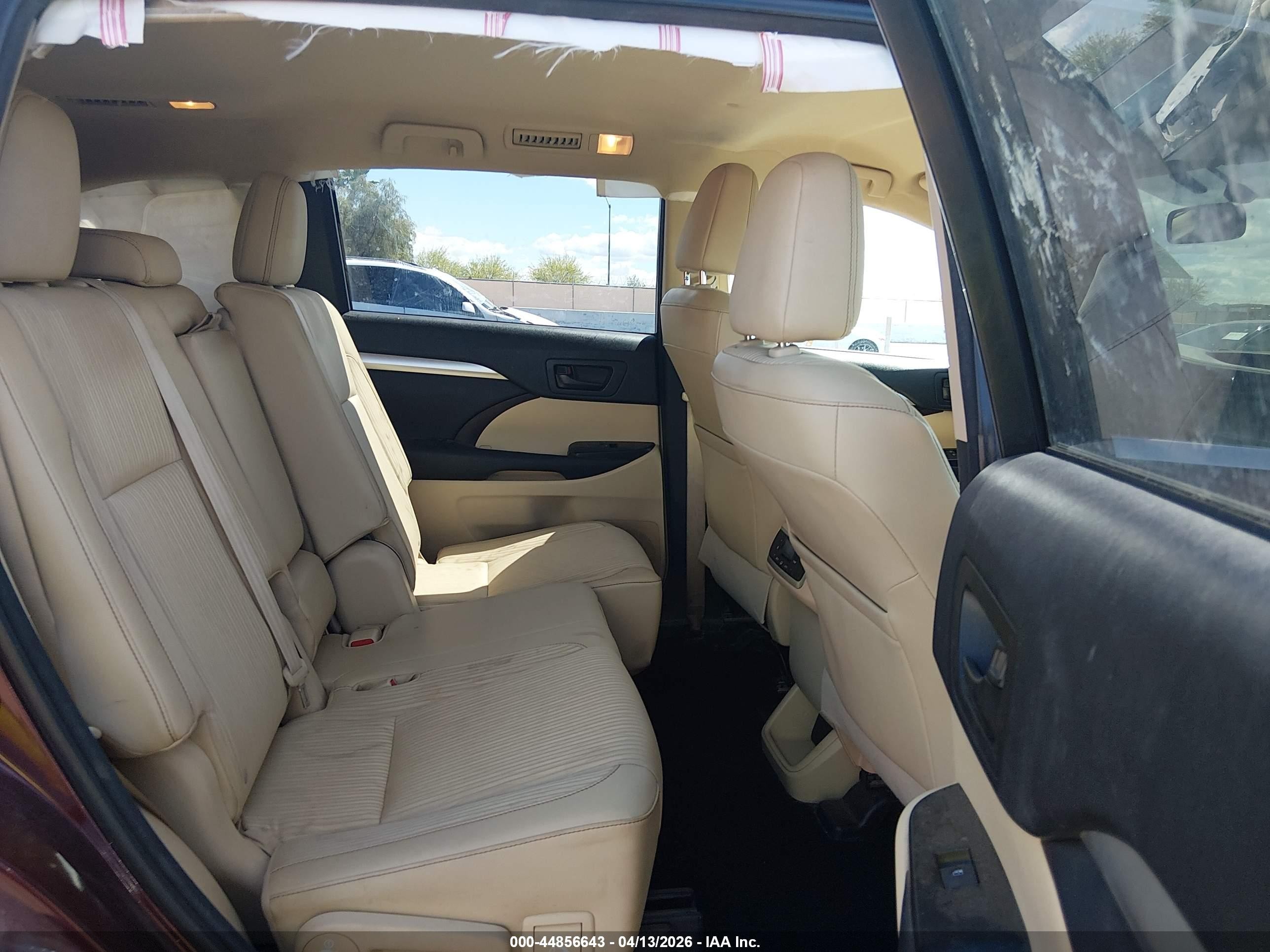 2014 Toyota Highlander Le Plus V6 Красный vin: 5TDBKRFH9ES037914