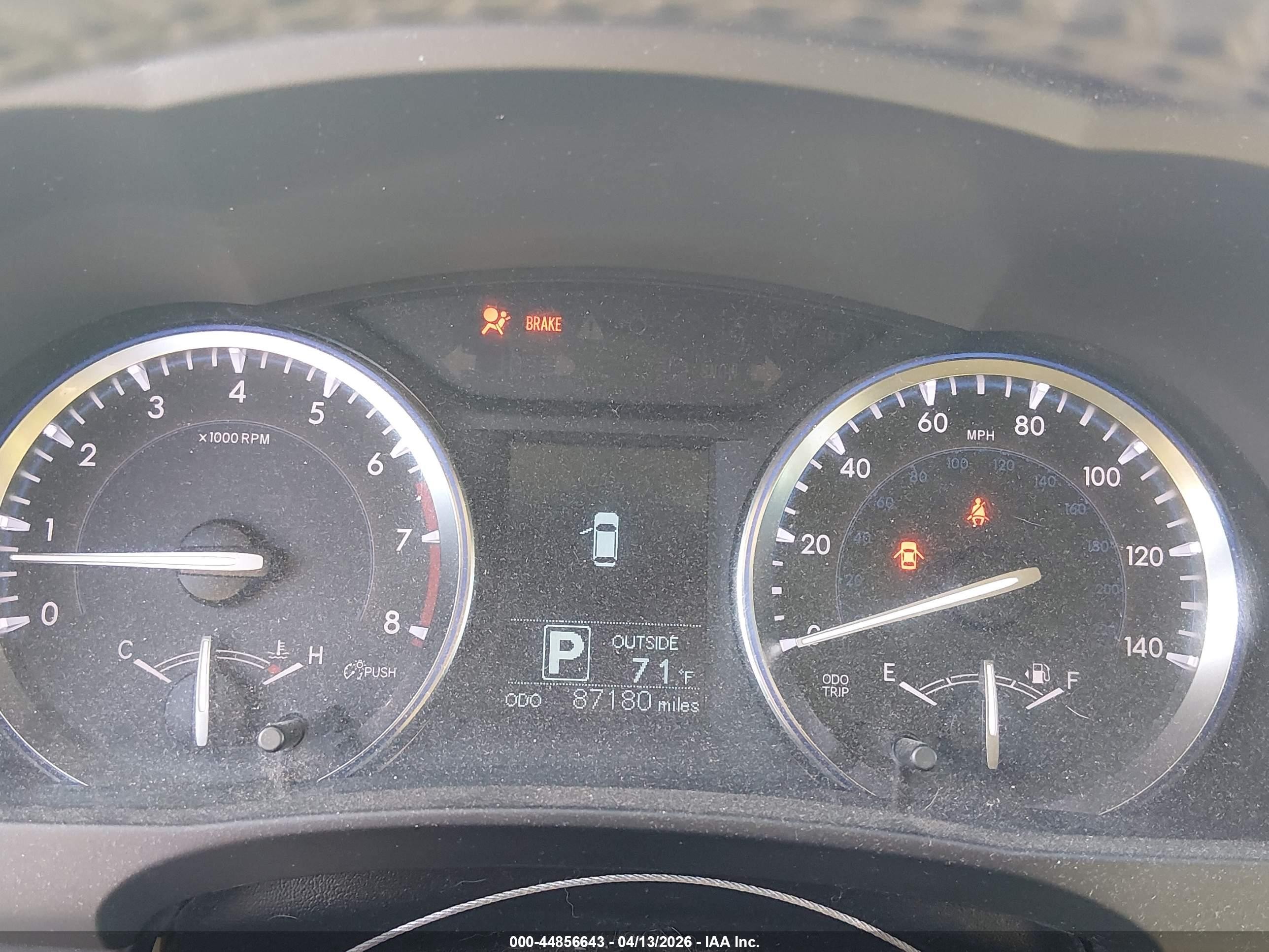 2014 Toyota Highlander Le Plus V6 Красный vin: 5TDBKRFH9ES037914