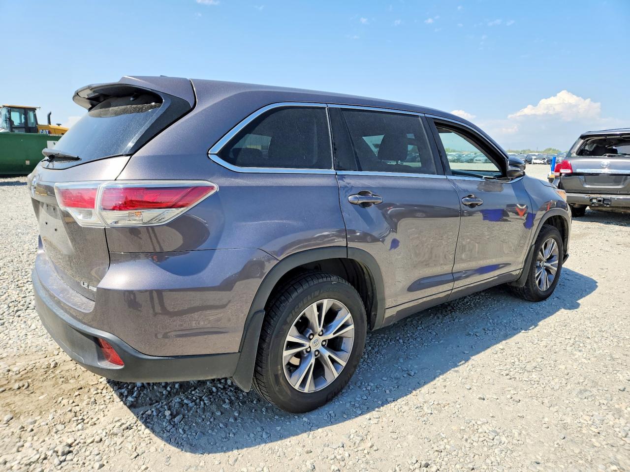 2015 Toyota Highlander Le Plus Gray vin: 5TDBKRFH9FS102195