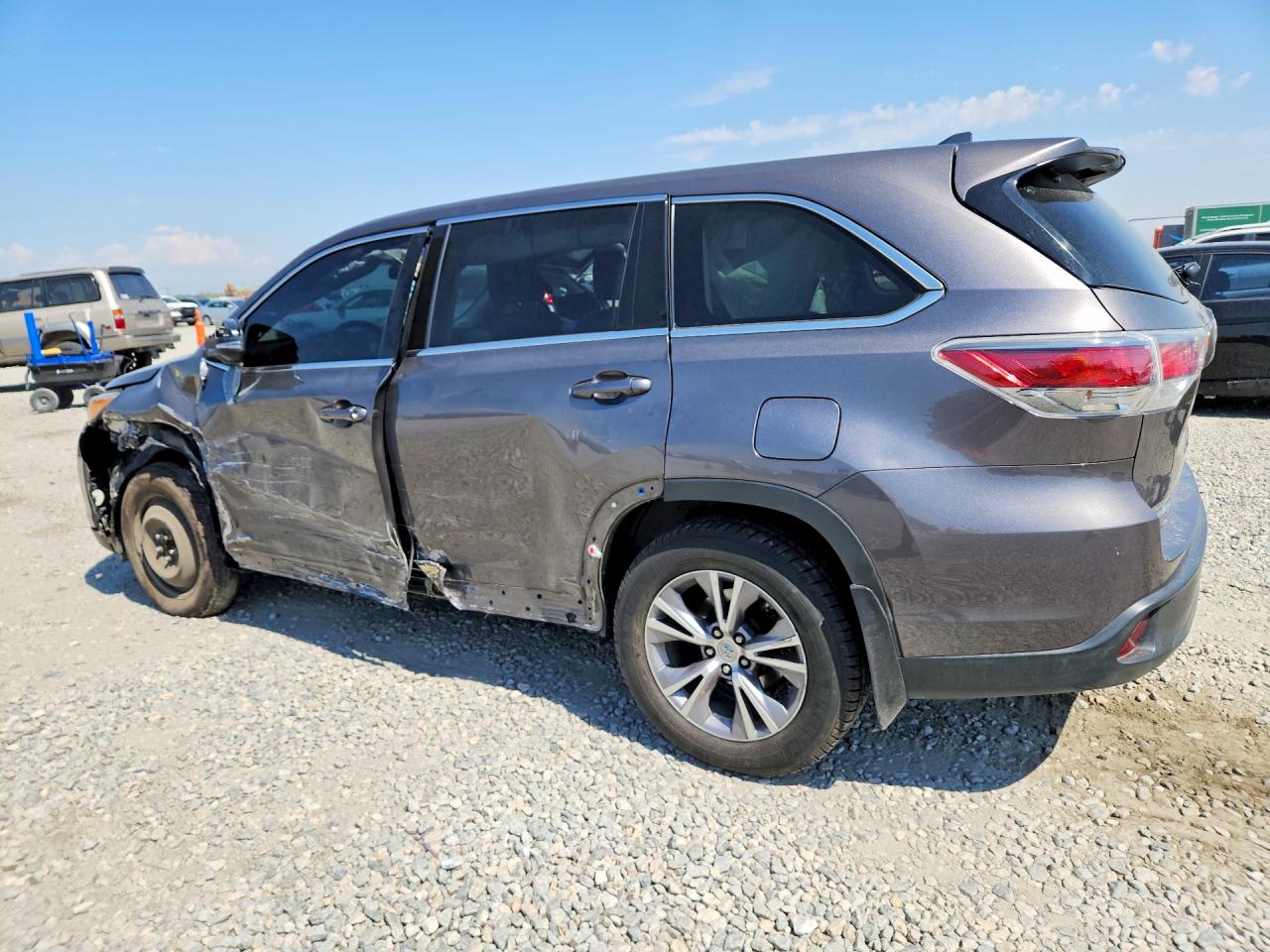 2015 Toyota Highlander Le Plus Gray vin: 5TDBKRFH9FS102195