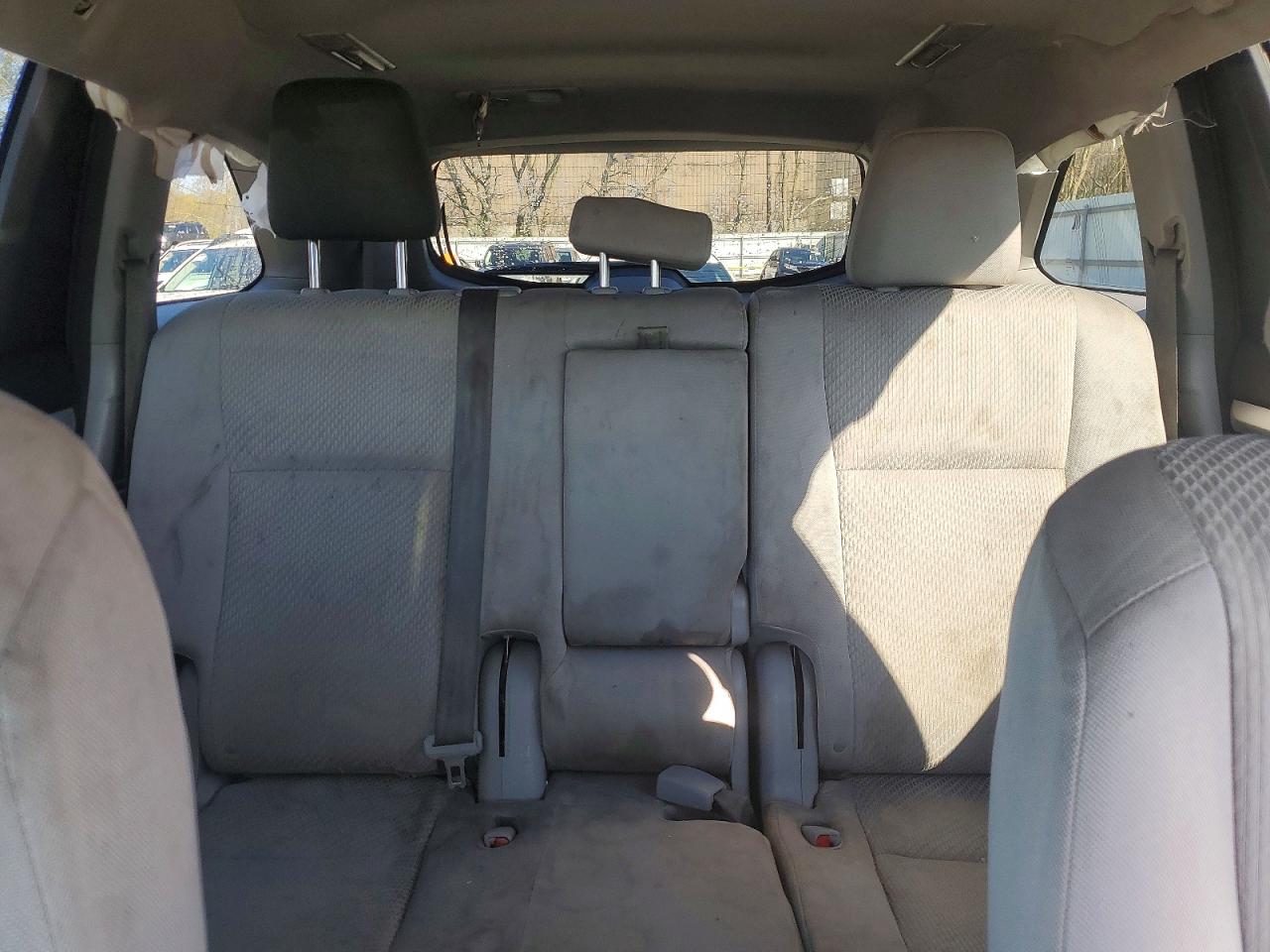 2015 Toyota Highlander Le Blue vin: 5TDBKRFH9FS147718