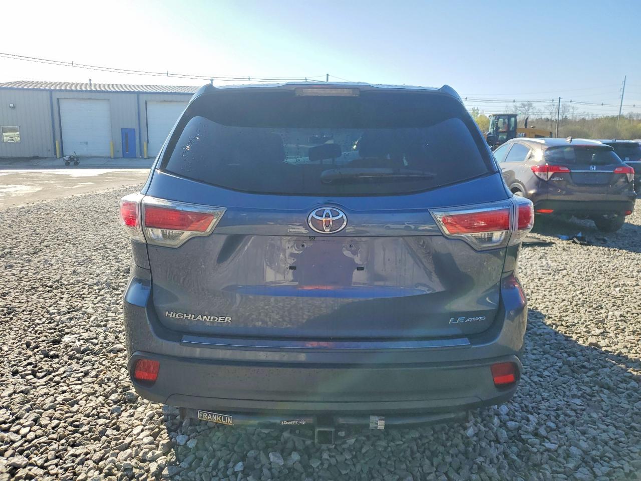 2015 Toyota Highlander Le Blue vin: 5TDBKRFH9FS147718