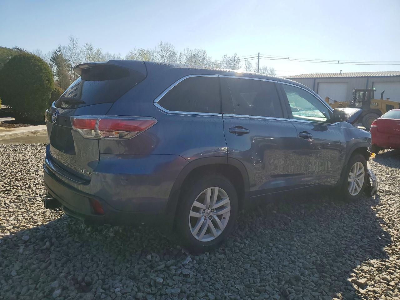 2015 Toyota Highlander Le Blue vin: 5TDBKRFH9FS147718