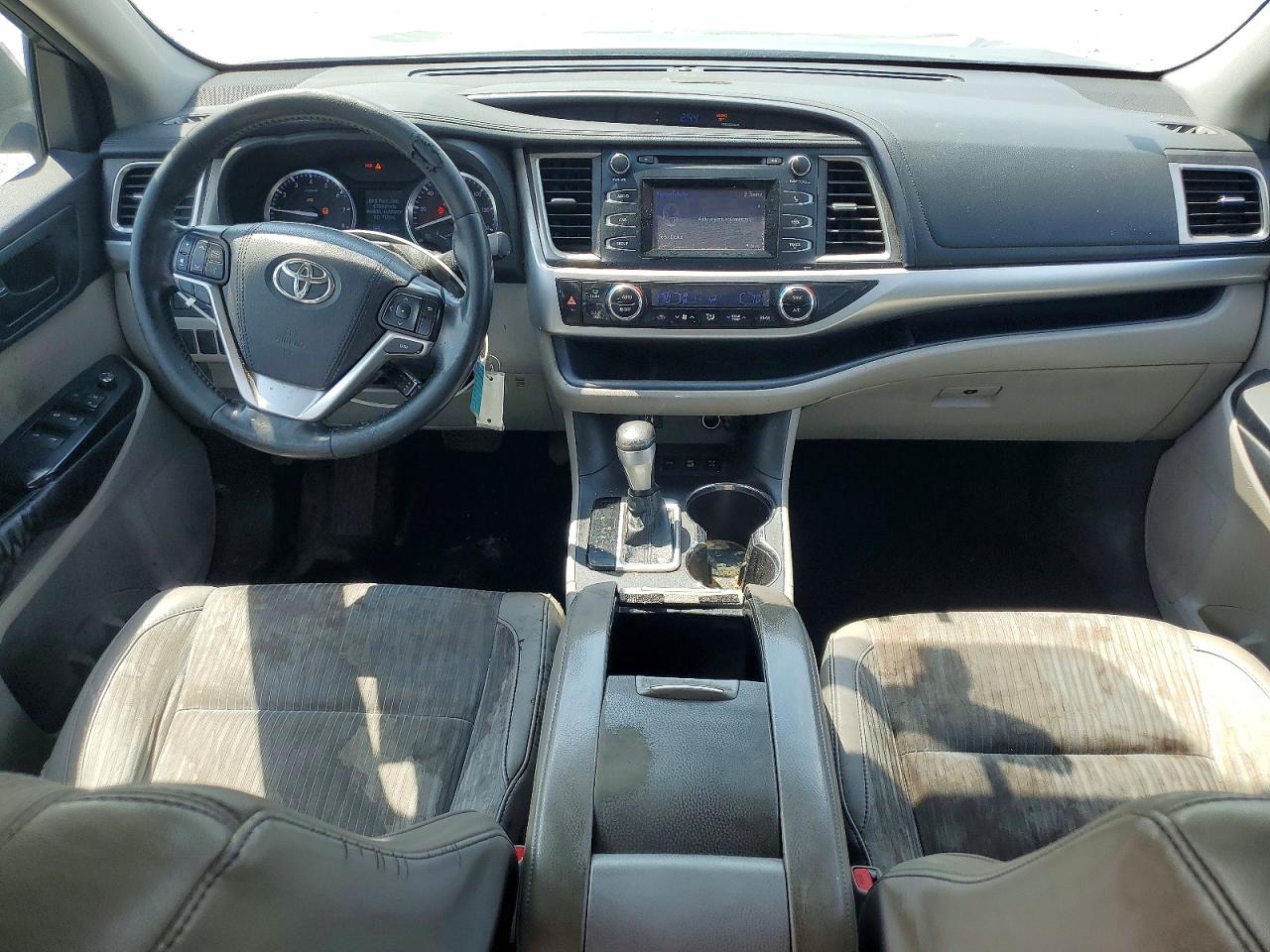2015 Toyota Highlander Le Plus Gray vin: 5TDBKRFH9FS157195