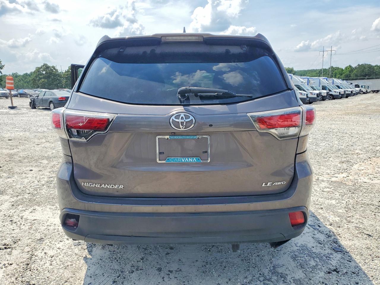 2015 Toyota Highlander Le Plus Gray vin: 5TDBKRFH9FS157195