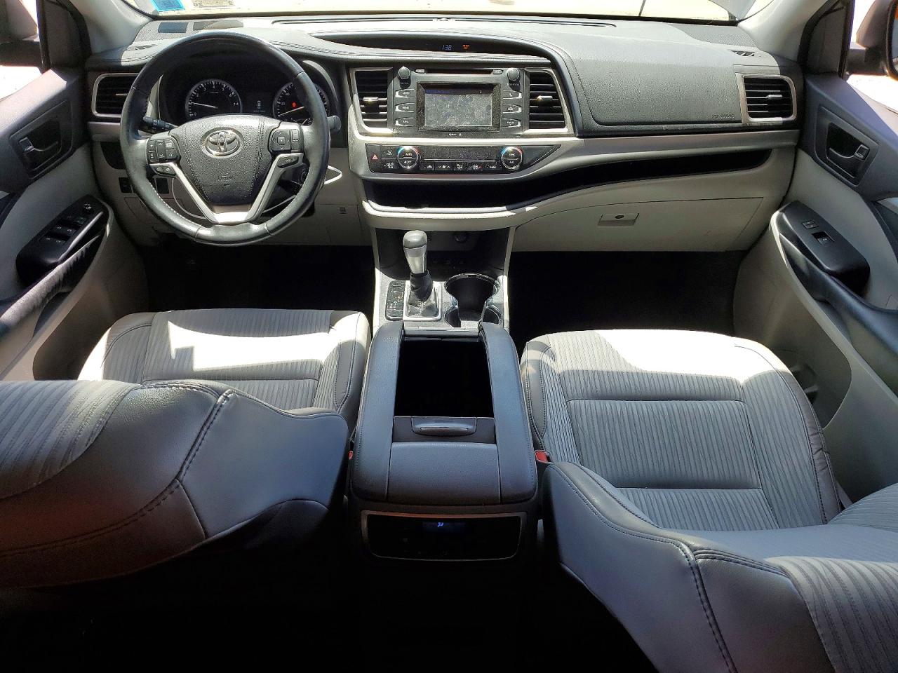 2015 Toyota Highlander Le Plus Серый vin: 5TDBKRFH9FS170318