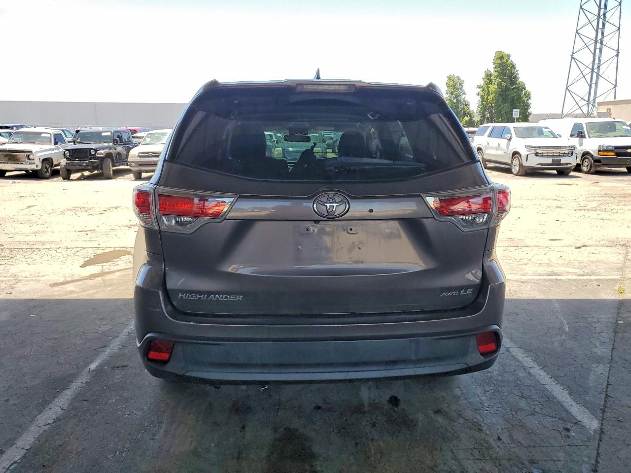 2015 Toyota Highlander Le Plus Серый vin: 5TDBKRFH9FS170318