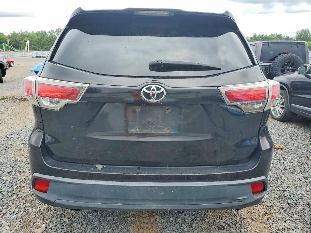 2015 Toyota Highlander Le Black vin: 5TDBKRFH9FS191721