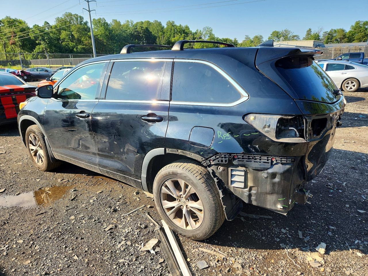 2014 Toyota Highlander Le Plus Black vin: 5TDBKRFHXES010415