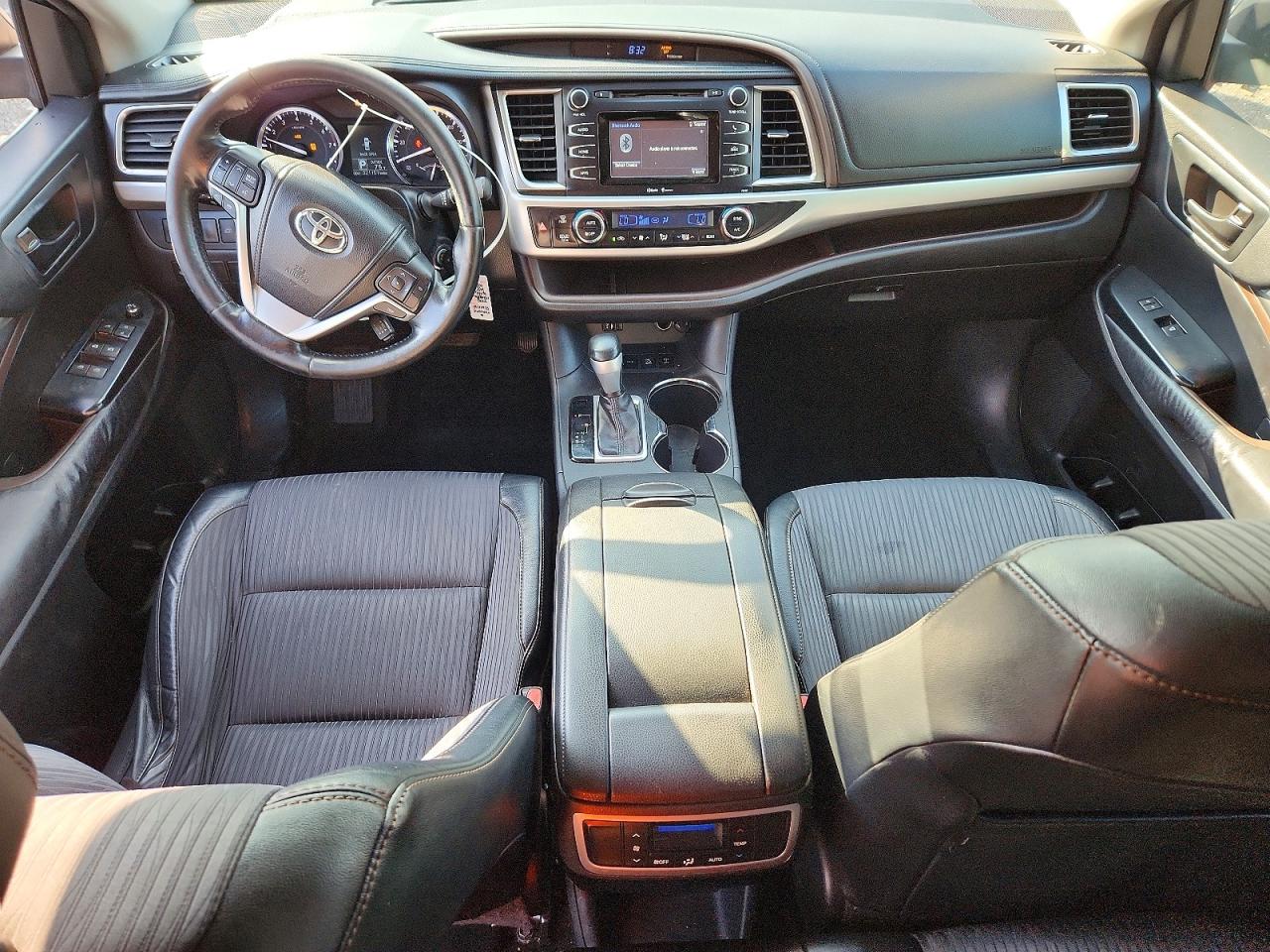 2014 Toyota Highlander Le Plus Black vin: 5TDBKRFHXES010415