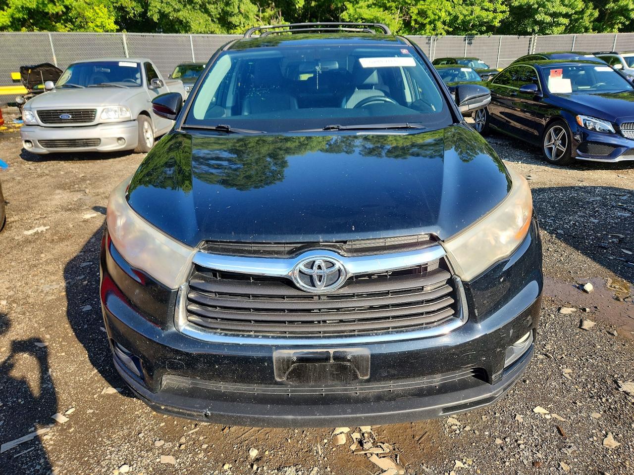 2014 Toyota Highlander Le Plus Black vin: 5TDBKRFHXES010415