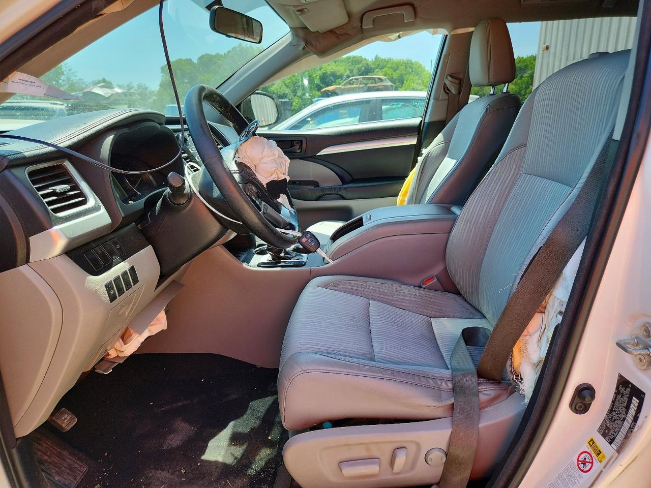 2014 Toyota Highlander Le Plus Белый vin: 5TDBKRFHXES032673