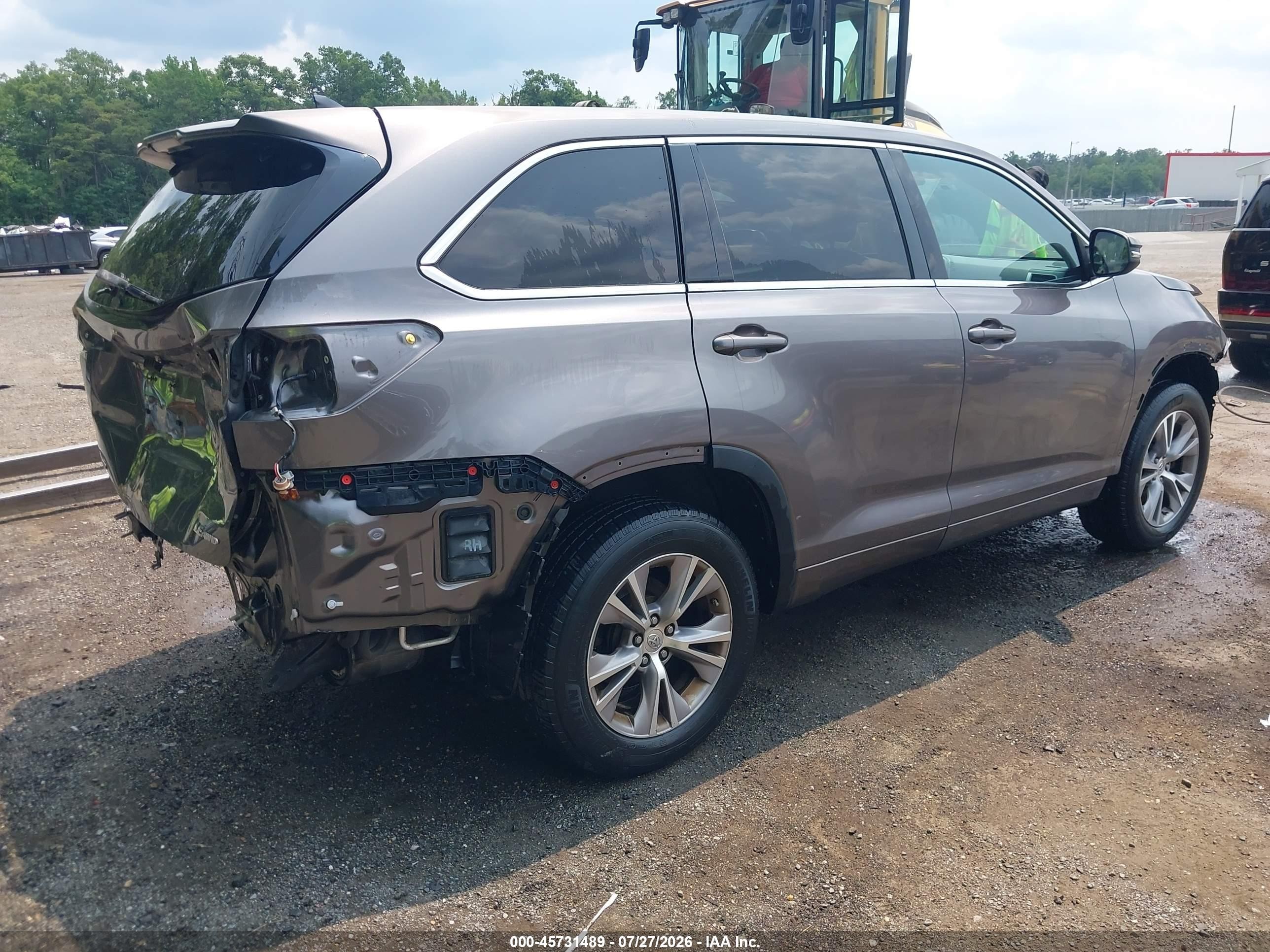 2014 Toyota Highlander Le Plus V6 Gray vin: 5TDBKRFHXES034133