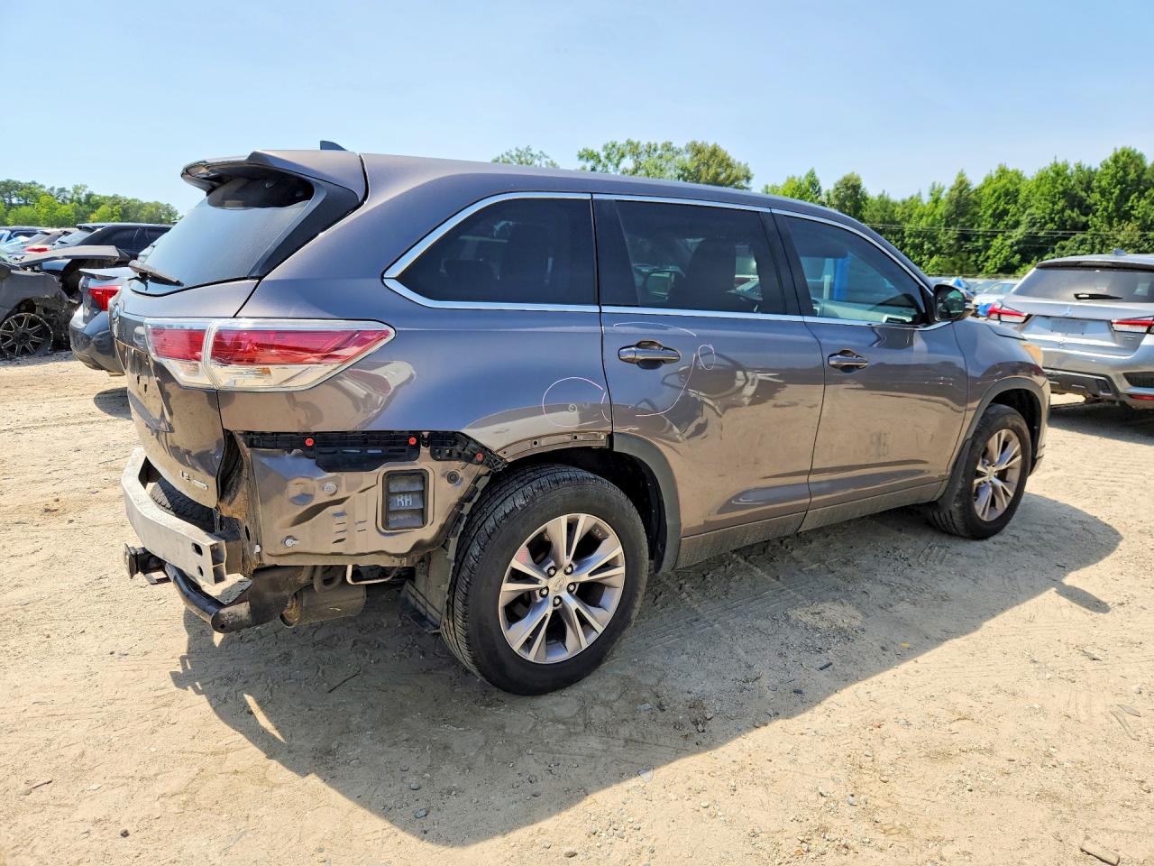 2015 Toyota Highlander Le Plus Gray vin: 5TDBKRFHXFS088291