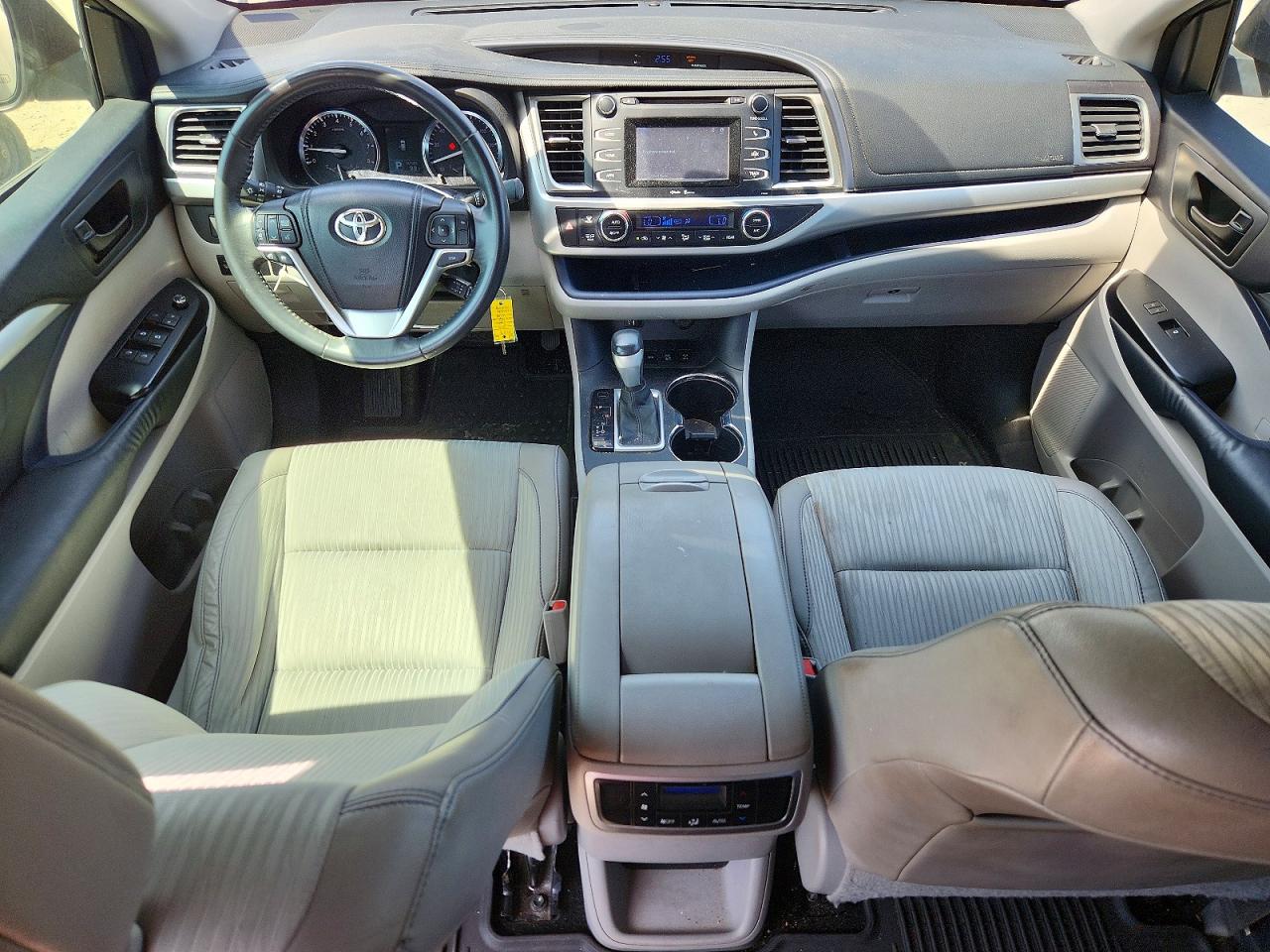 2015 Toyota Highlander Le Plus Gray vin: 5TDBKRFHXFS088291