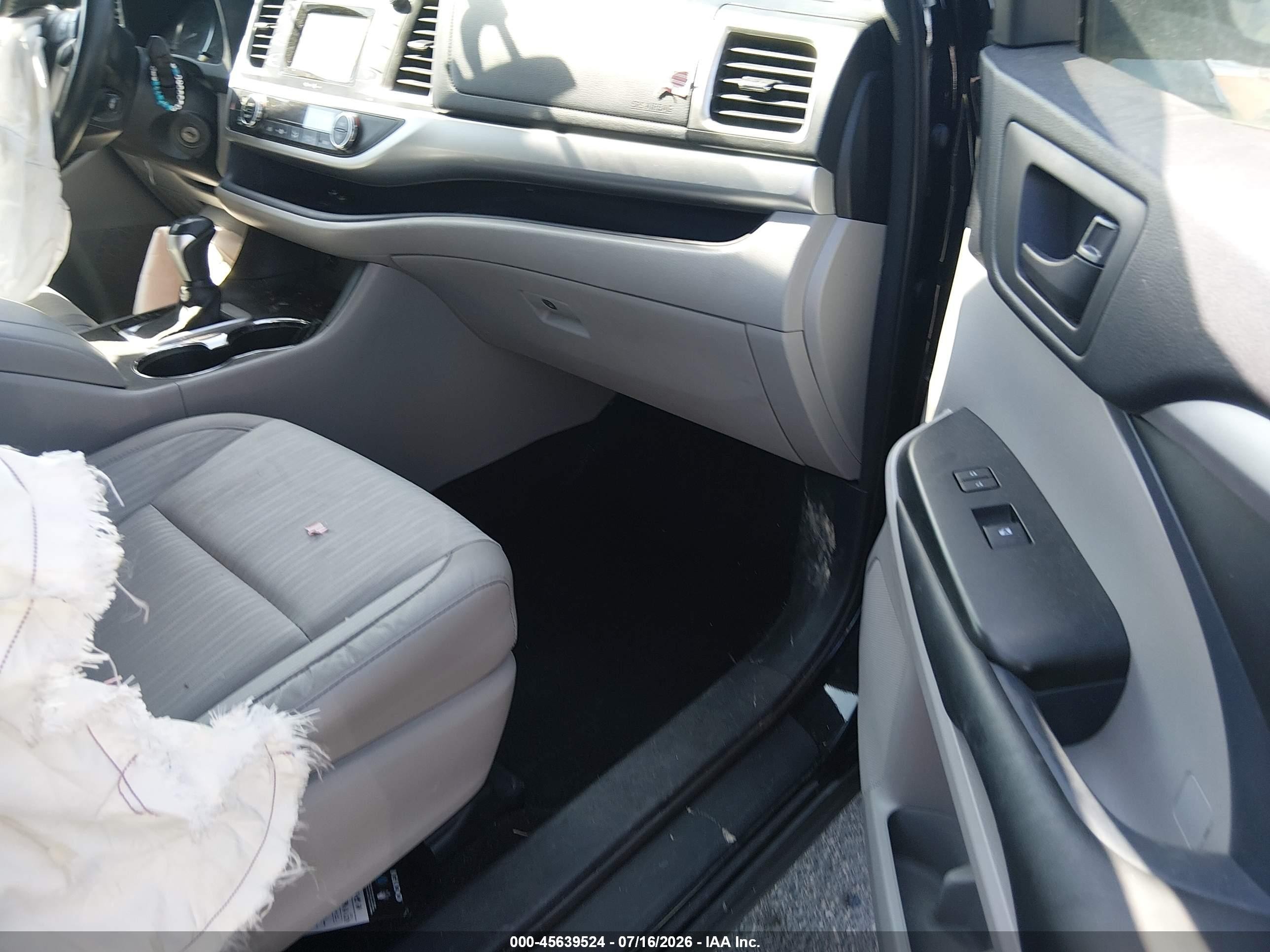 2015 Toyota Highlander Le Plus V6 Black vin: 5TDBKRFHXFS131110