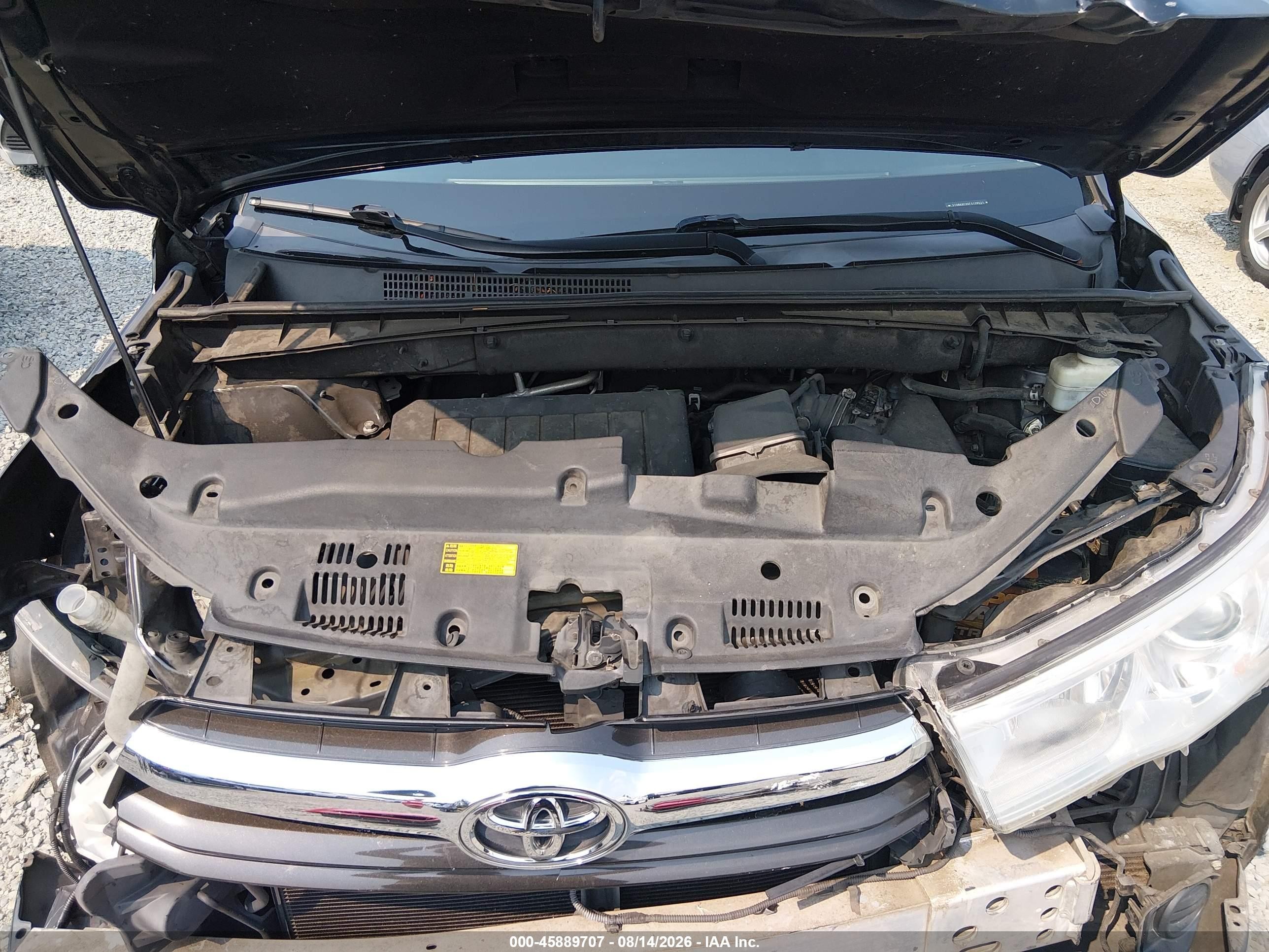 2015 Toyota Highlander Le Black vin: 5TDBKRFHXFS139031