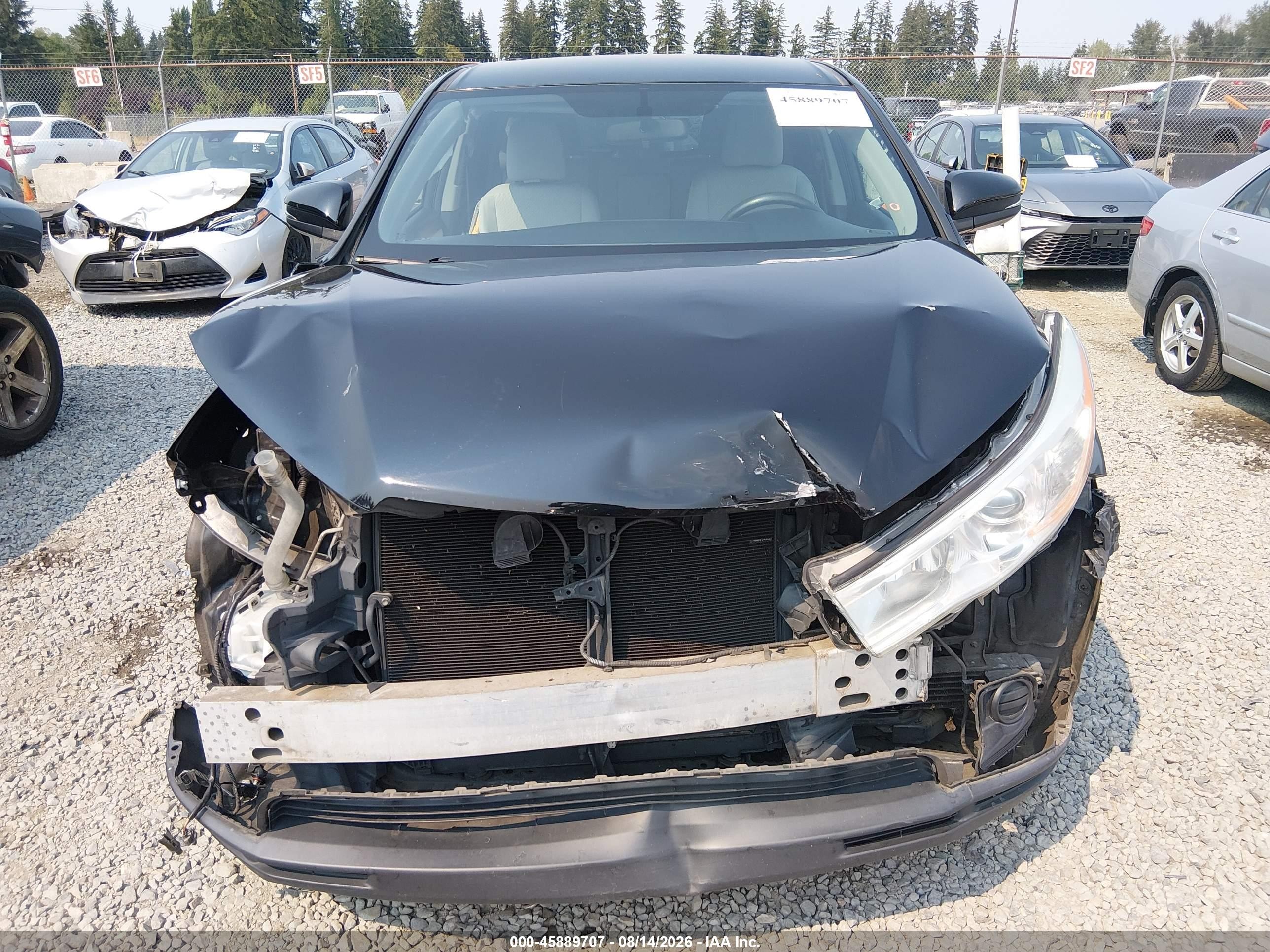 2015 Toyota Highlander Le Black vin: 5TDBKRFHXFS139031