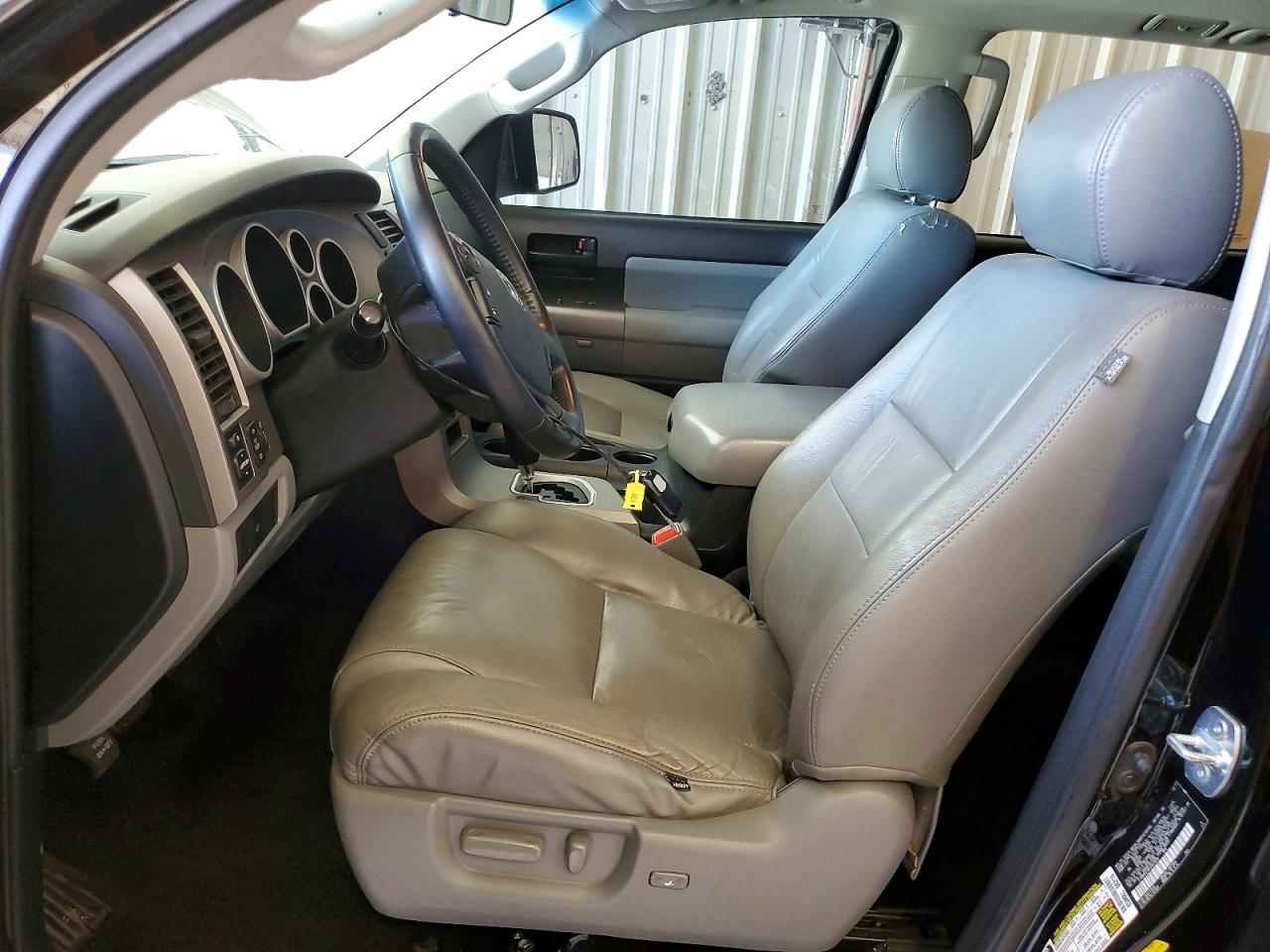 2012 Toyota Sequoia Sr5 Black vin: 5TDBM5G18CS001830