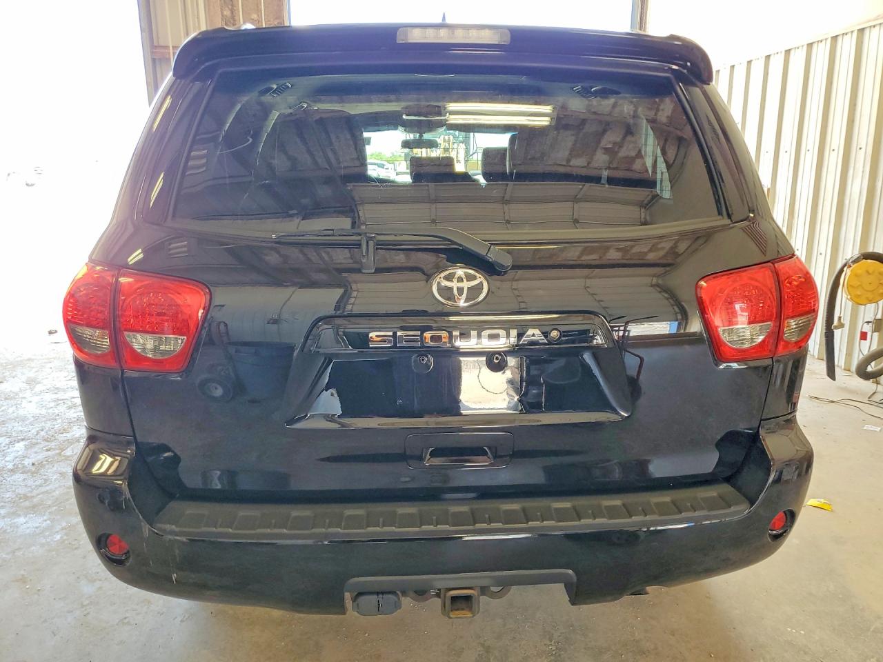 2012 Toyota Sequoia Sr5 Black vin: 5TDBM5G18CS001830