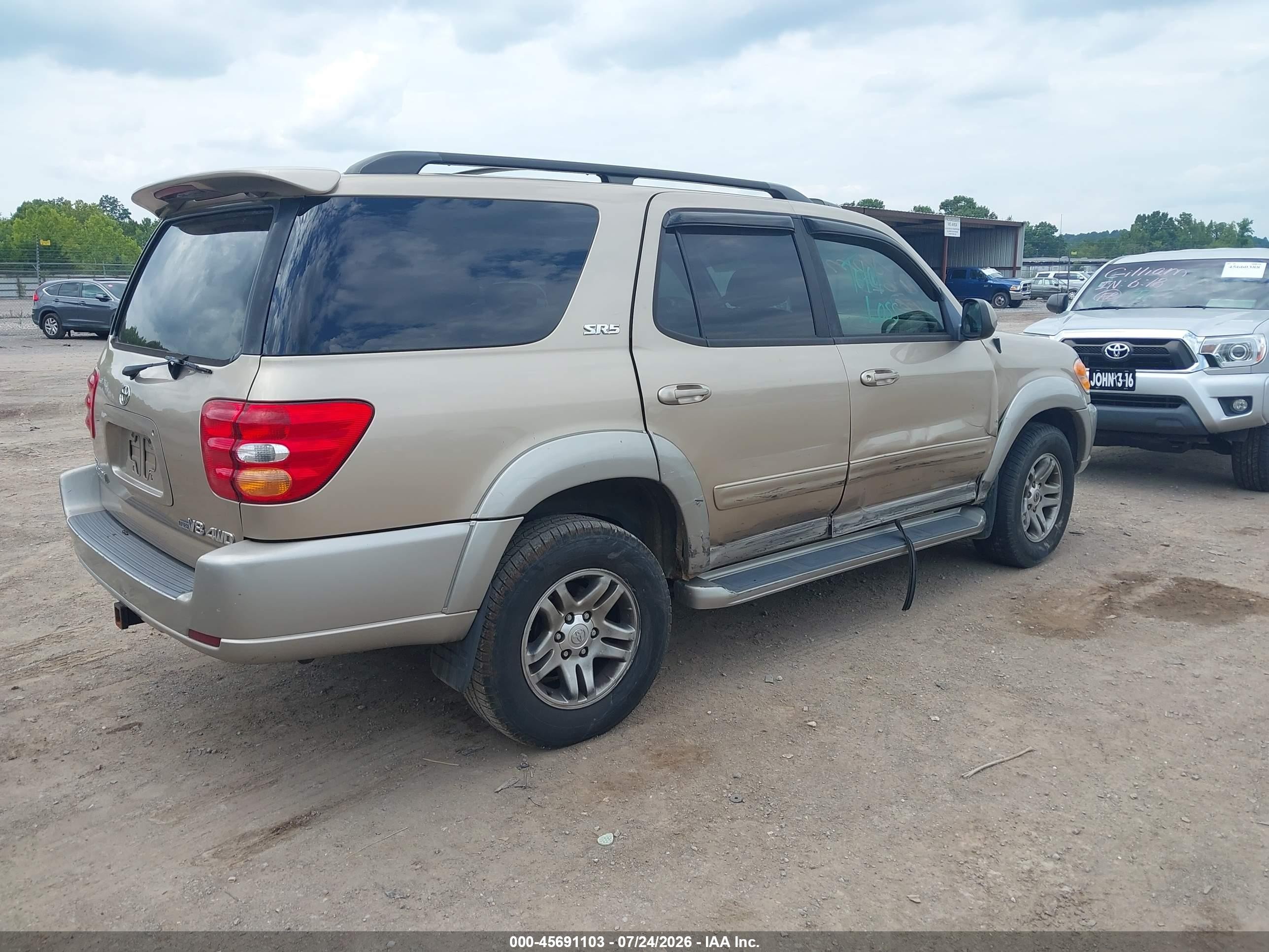 2003 Toyota Sequoia Sr5 V8 Золотой vin: 5TDBT44A03S155157