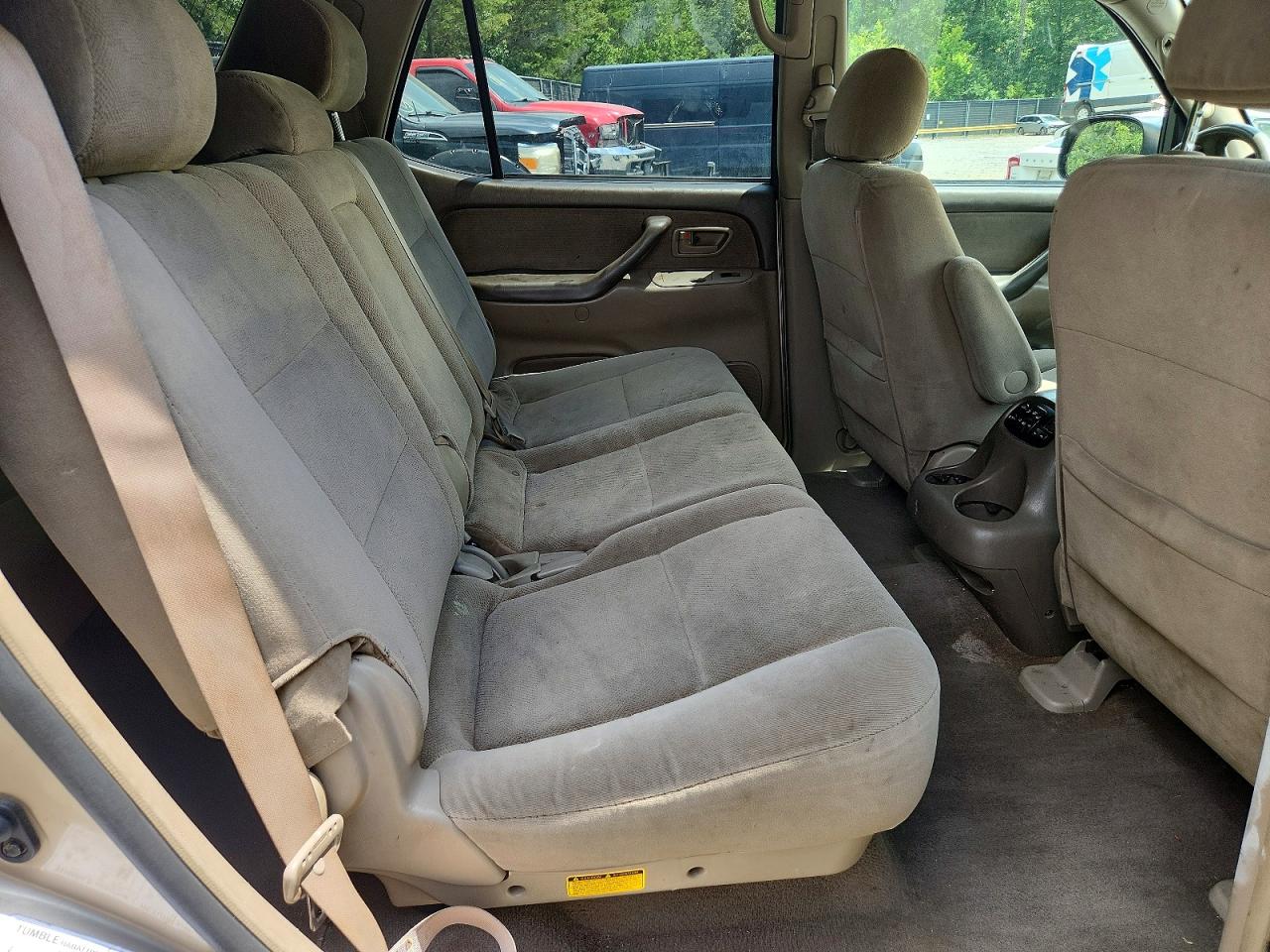 2006 Toyota Sequoia Sr5 Beige vin: 5TDBT44A06S266523