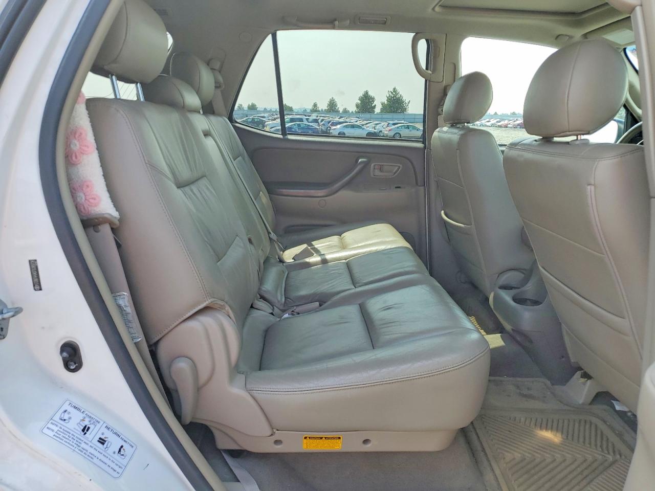 2007 Toyota Sequoia Sr5 White vin: 5TDBT44A07S289706