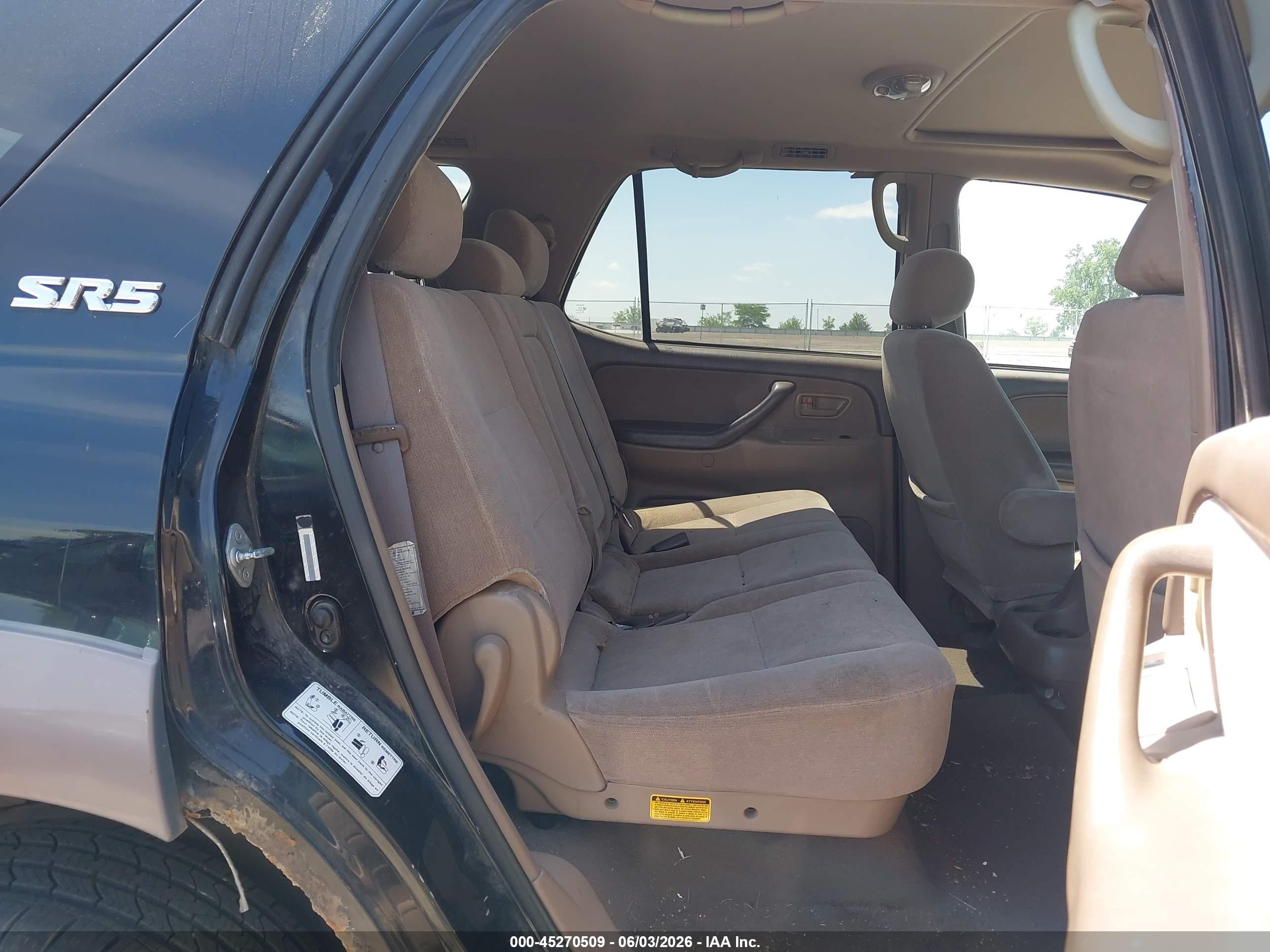 2001 Toyota Sequoia Sr5 V8 Черный vin: 5TDBT44A11S056389