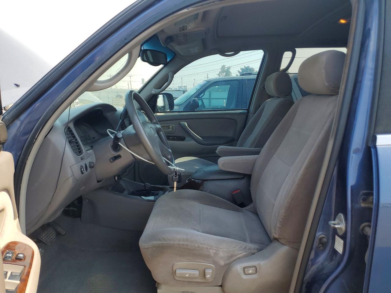 2002 Toyota Sequoia Sr5 Blue vin: 5TDBT44A12S093623