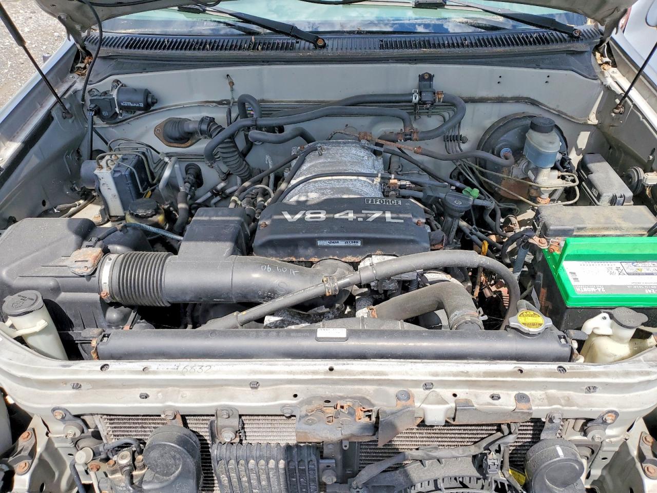 2002 Toyota Sequoia Sr5 Серебряный vin: 5TDBT44A12S134980